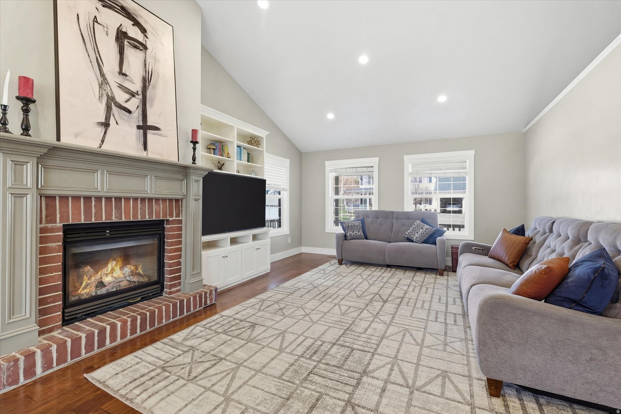 THREE CREEKS ESTATES - Residential