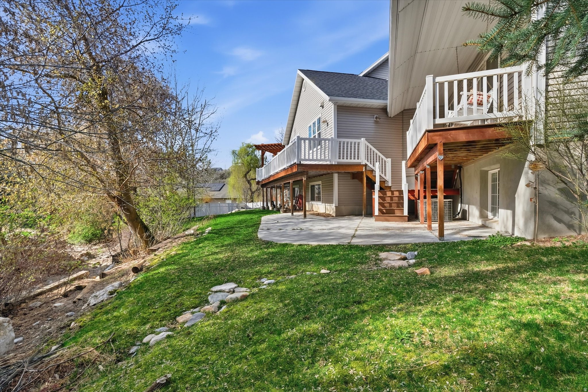 THREE CREEKS ESTATES - Residential