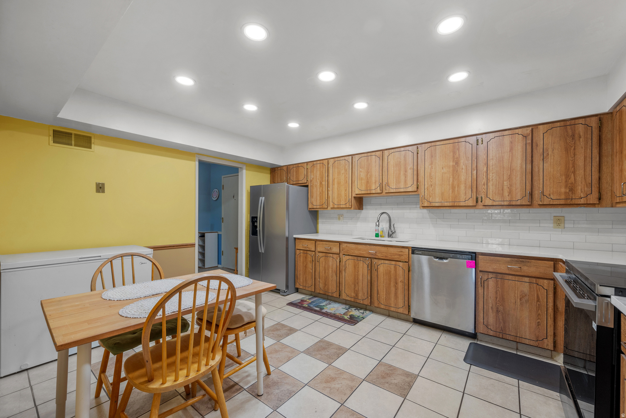 GRAYSTONE PINE CONDO - Residential