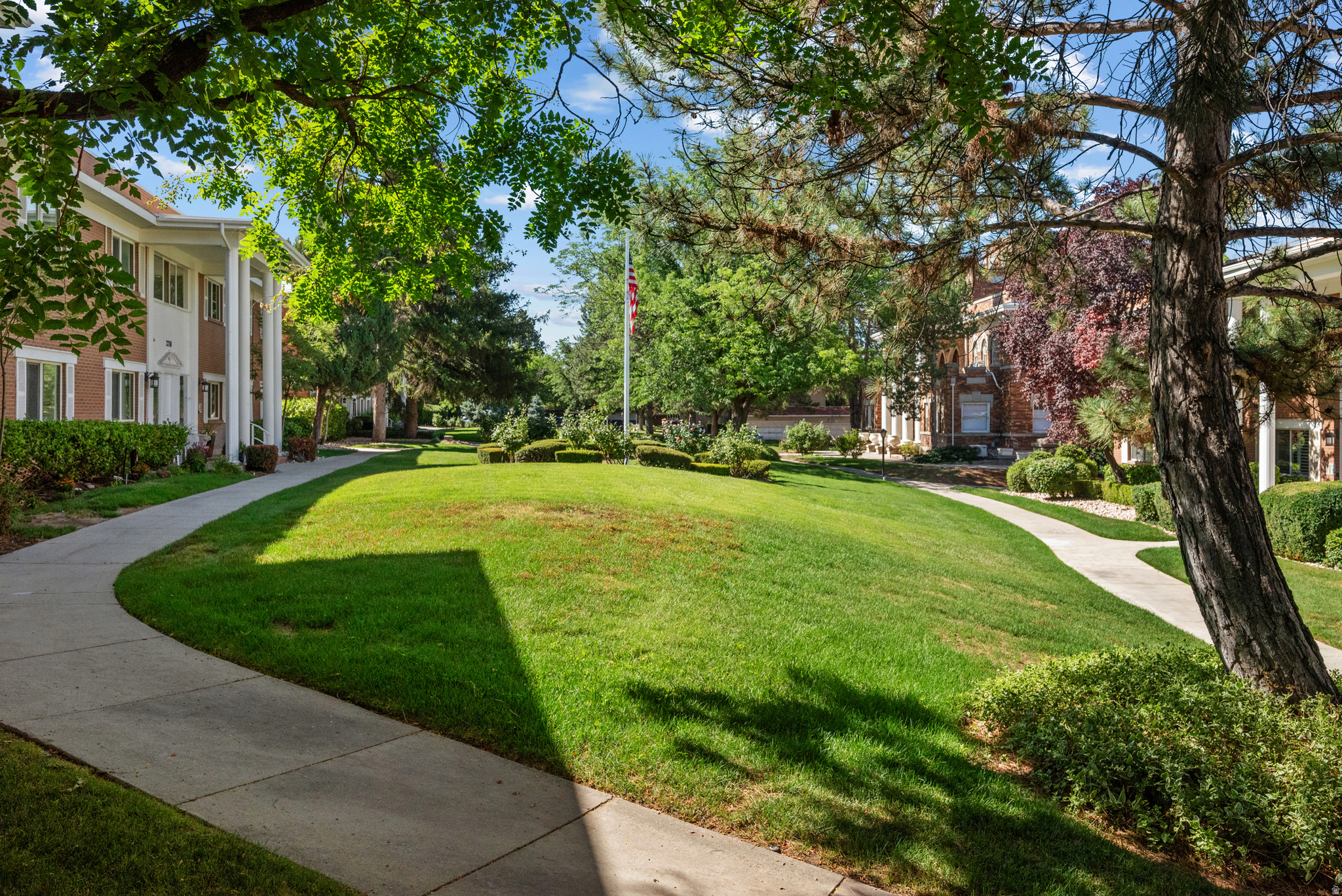 GRAYSTONE PINE CONDO - Residential