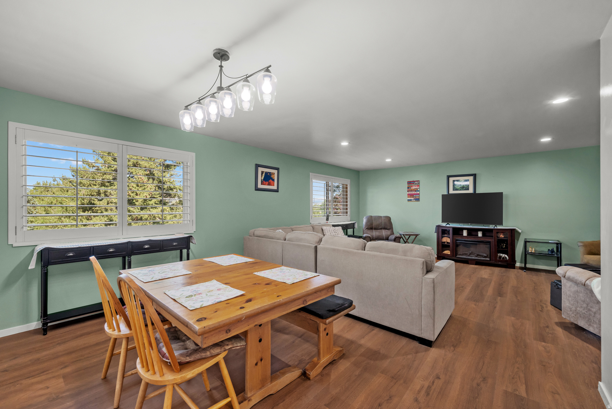 GRAYSTONE PINE CONDO - Residential