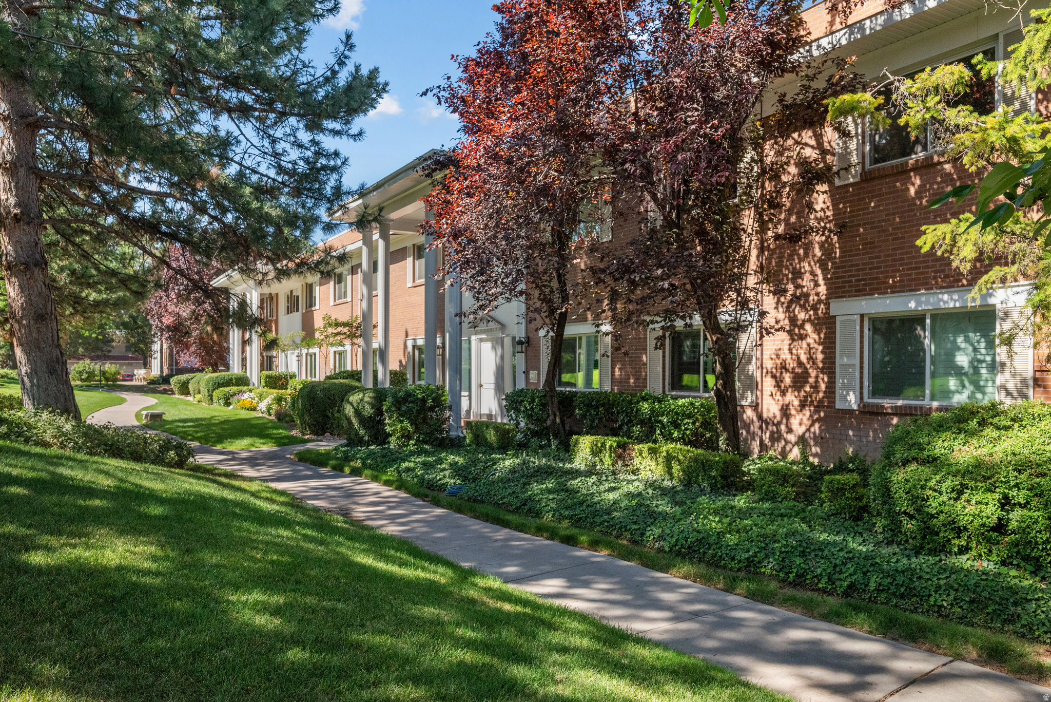 GRAYSTONE PINE CONDO - Residential
