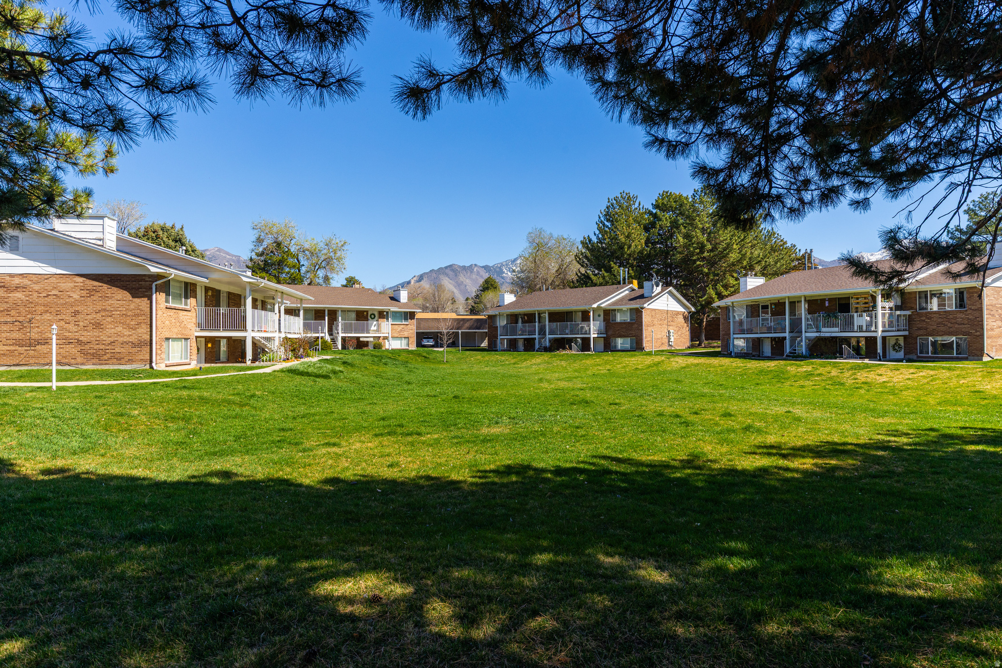 MT. VERNON ESTATES - Residential