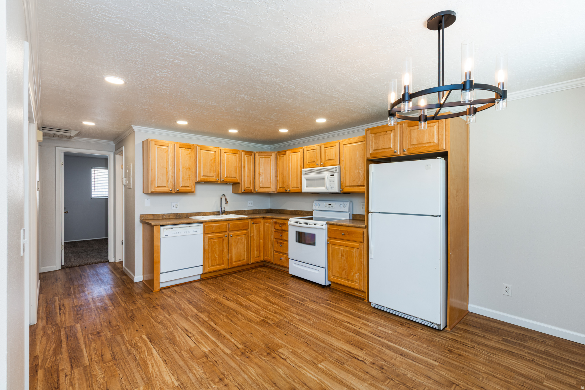 MT. VERNON ESTATES - Residential