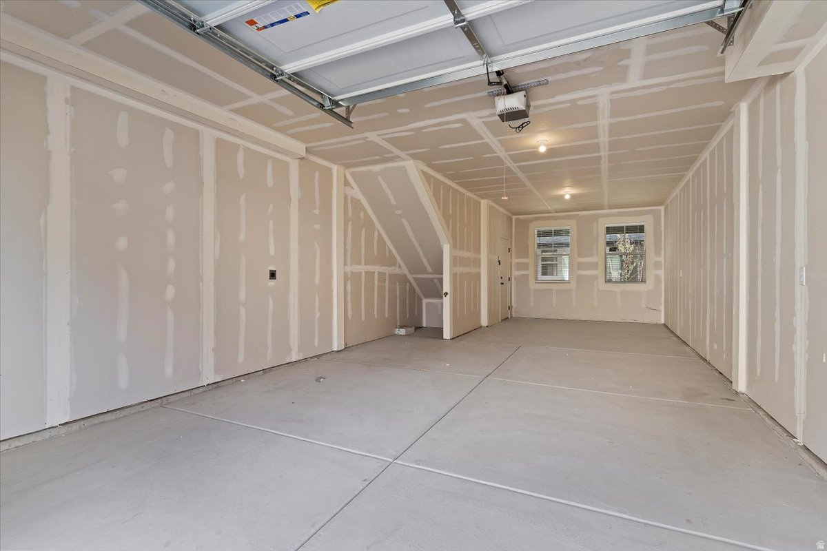 CLIFTON PLACE TOWNHOMES - Residential
