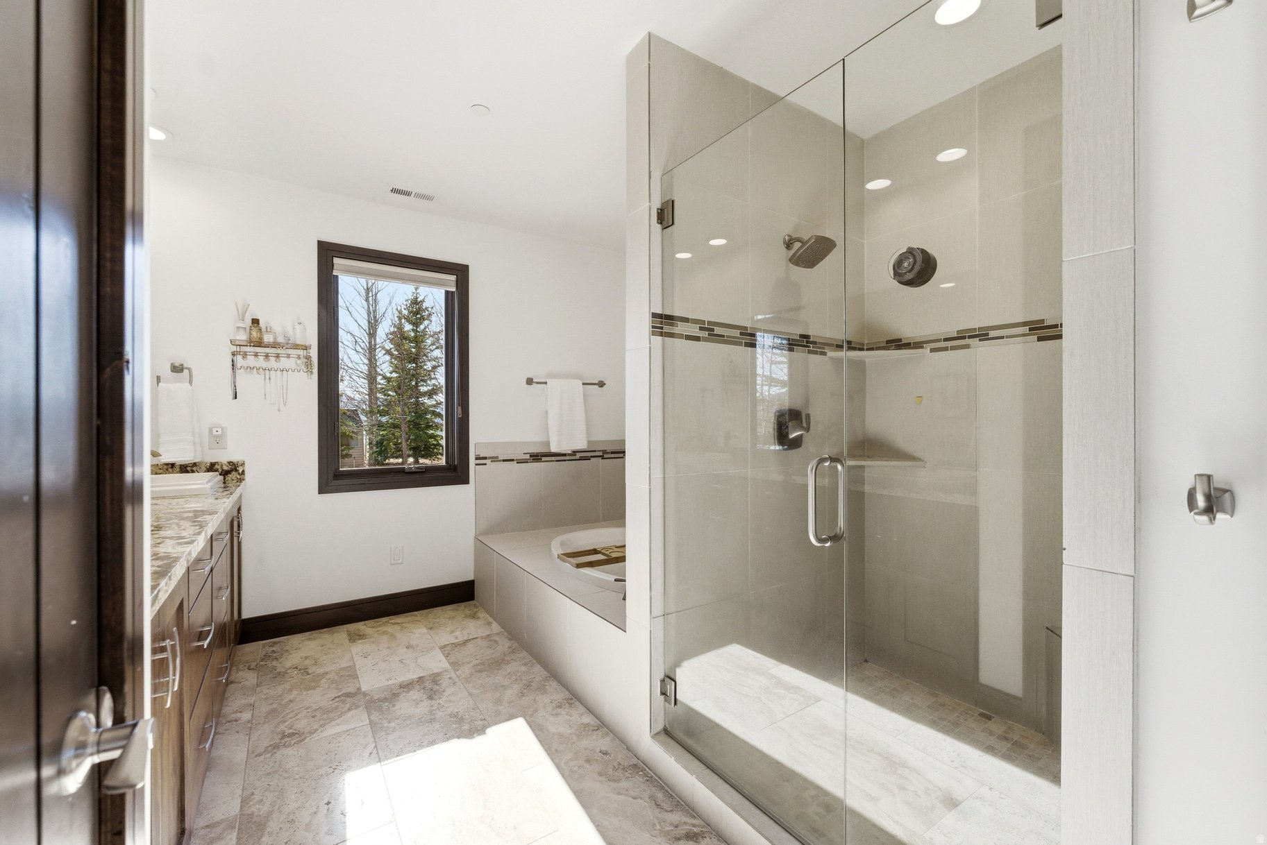 SILVER CREEK ESTATES - Residential