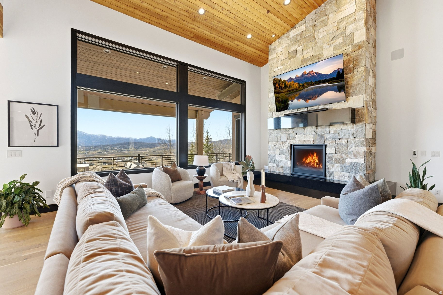 SILVER CREEK ESTATES - Residential