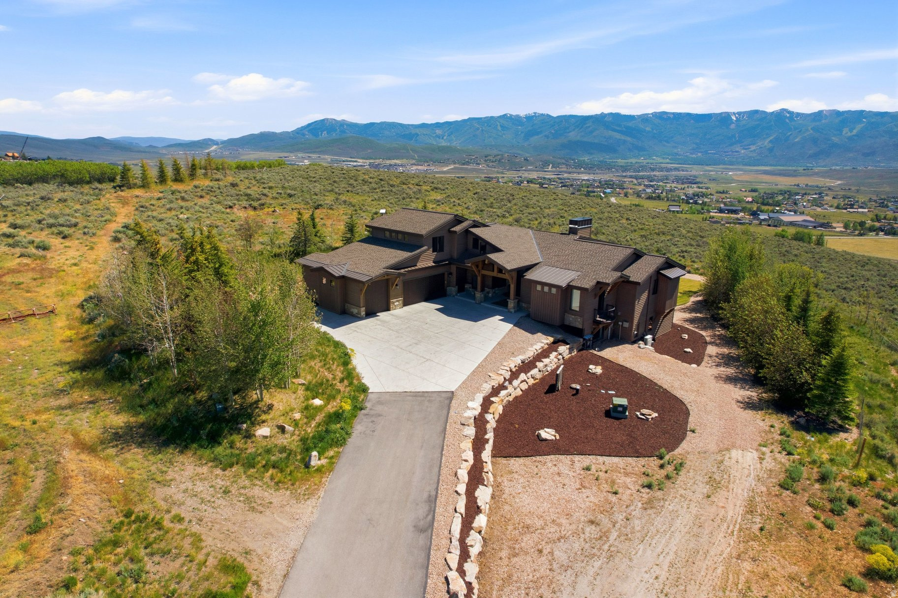 SILVER CREEK ESTATES - Residential