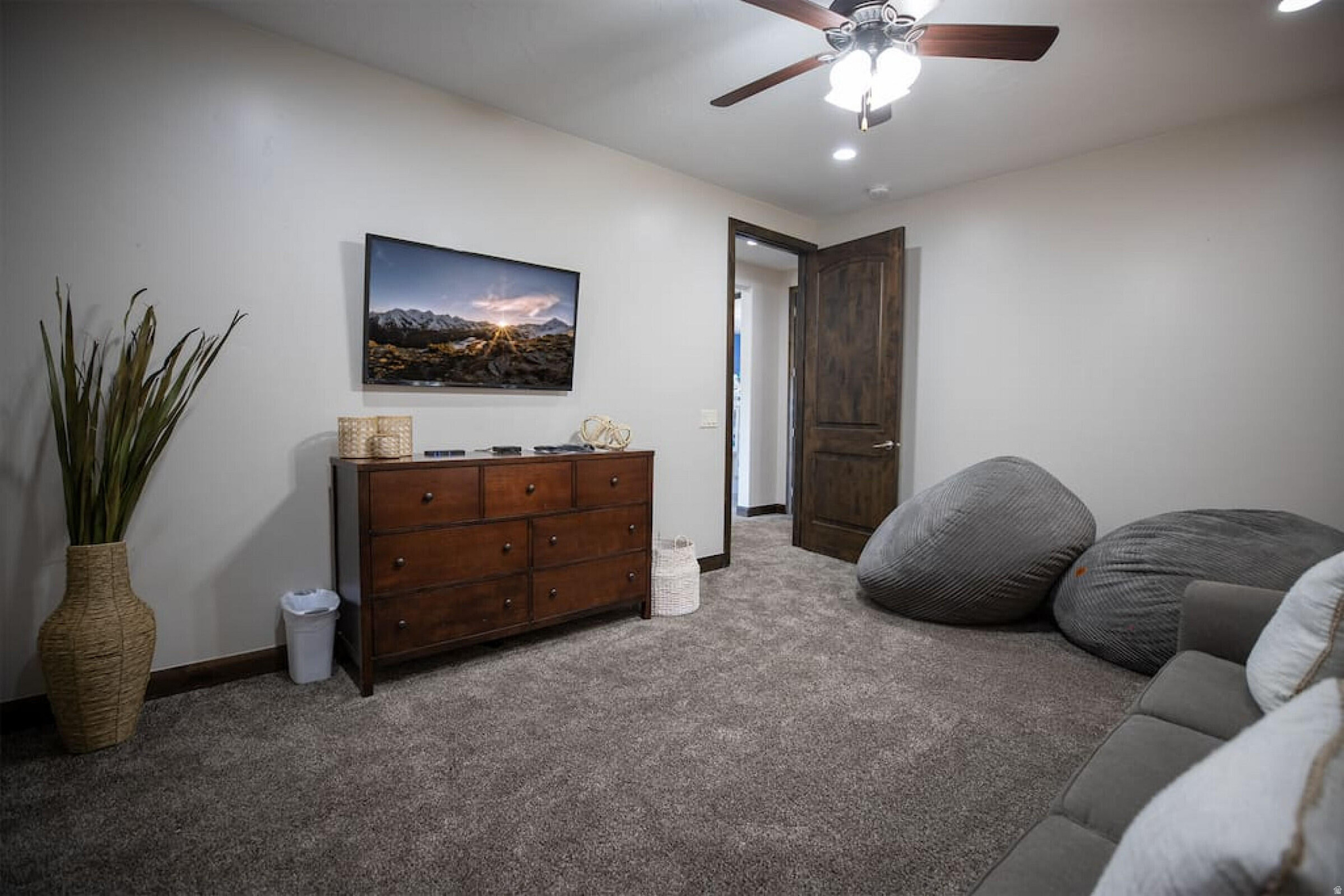 CORAL RIDGE TOWNHOMES PH 2 - Residential