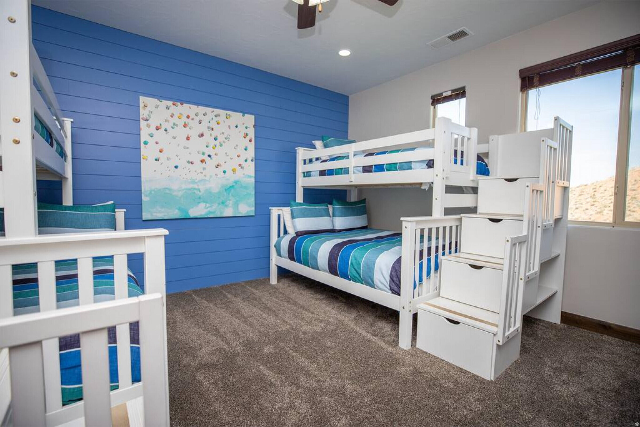 CORAL RIDGE TOWNHOMES PH 2 - Residential