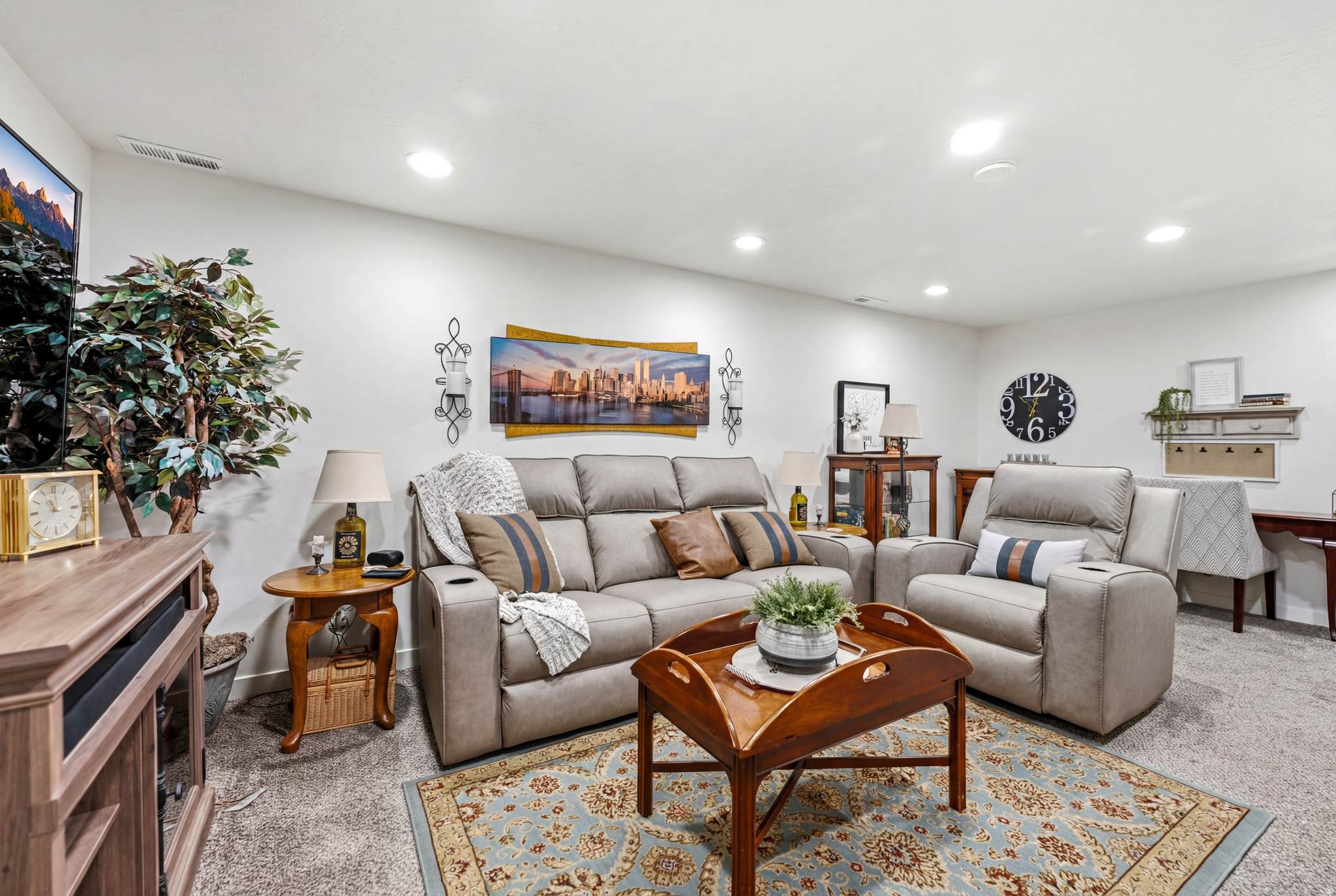 SUNBURST VILLAGE - Residential