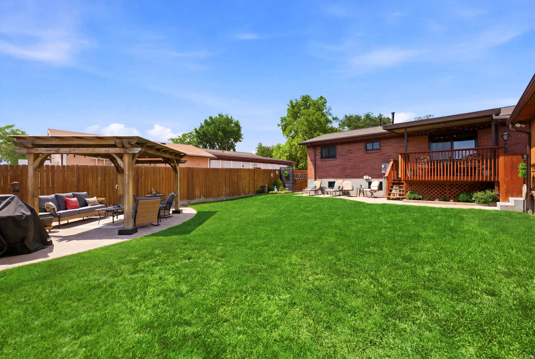 SUNBURST VILLAGE - Residential