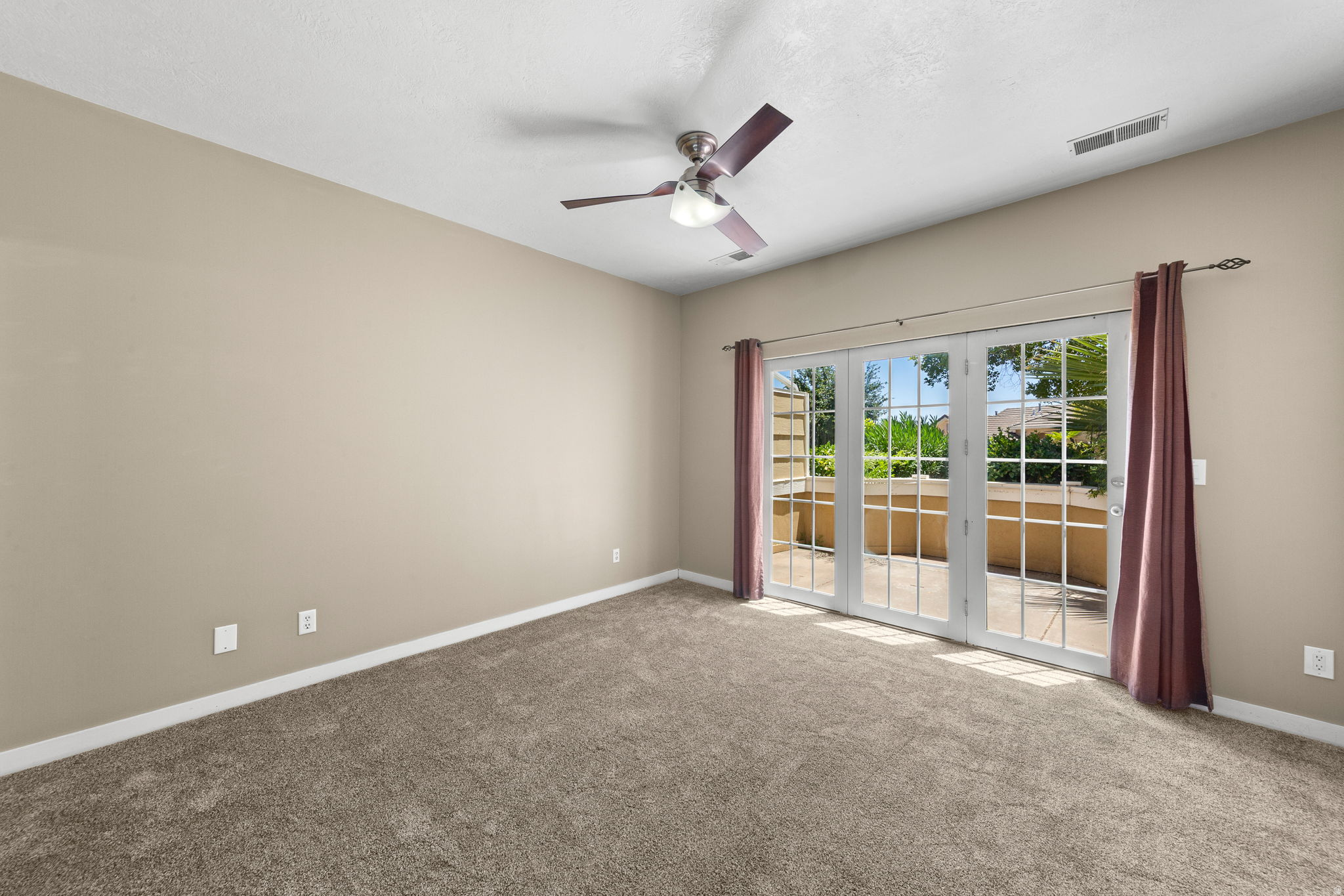 COTTON MANOR 1 - Residential