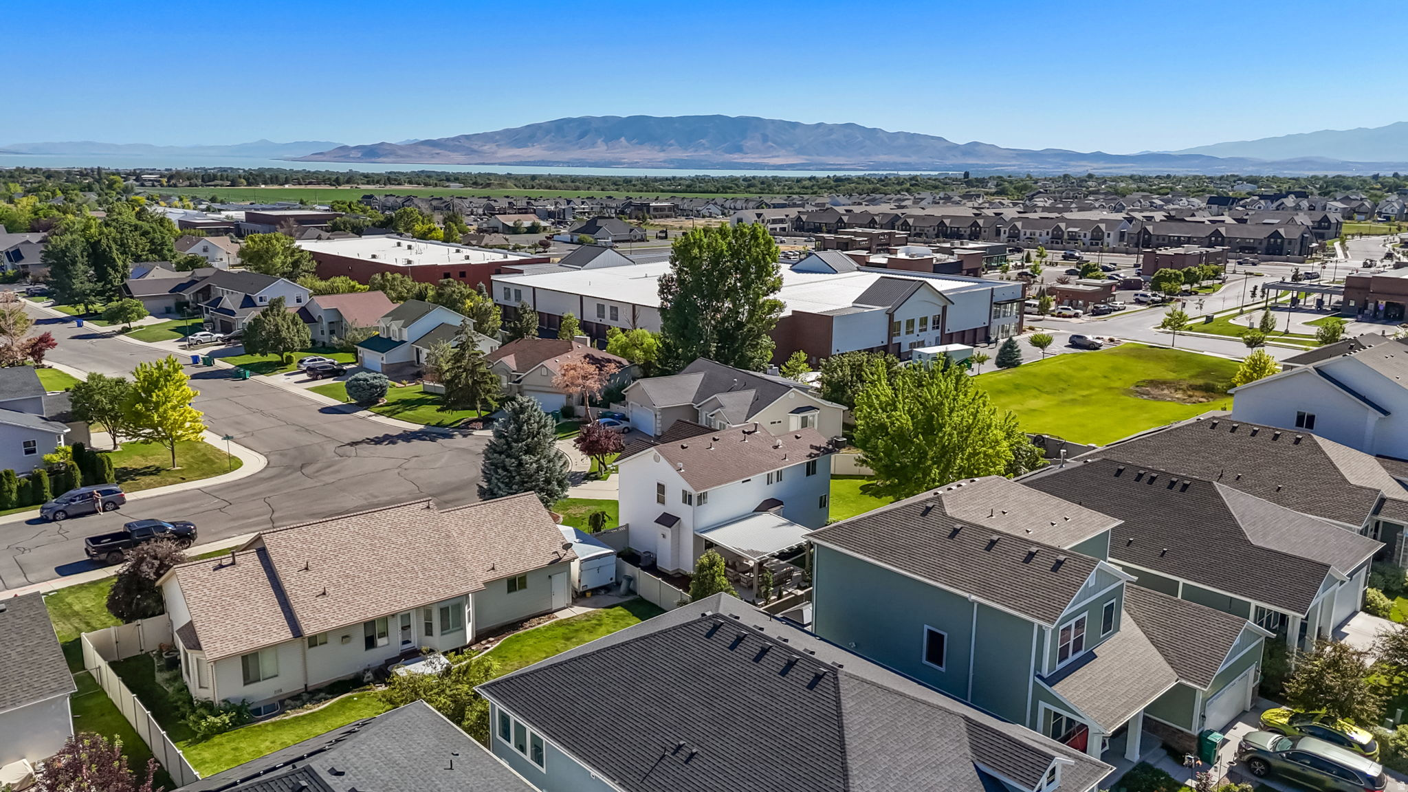 APPLE BLOSSOM PARK - Residential