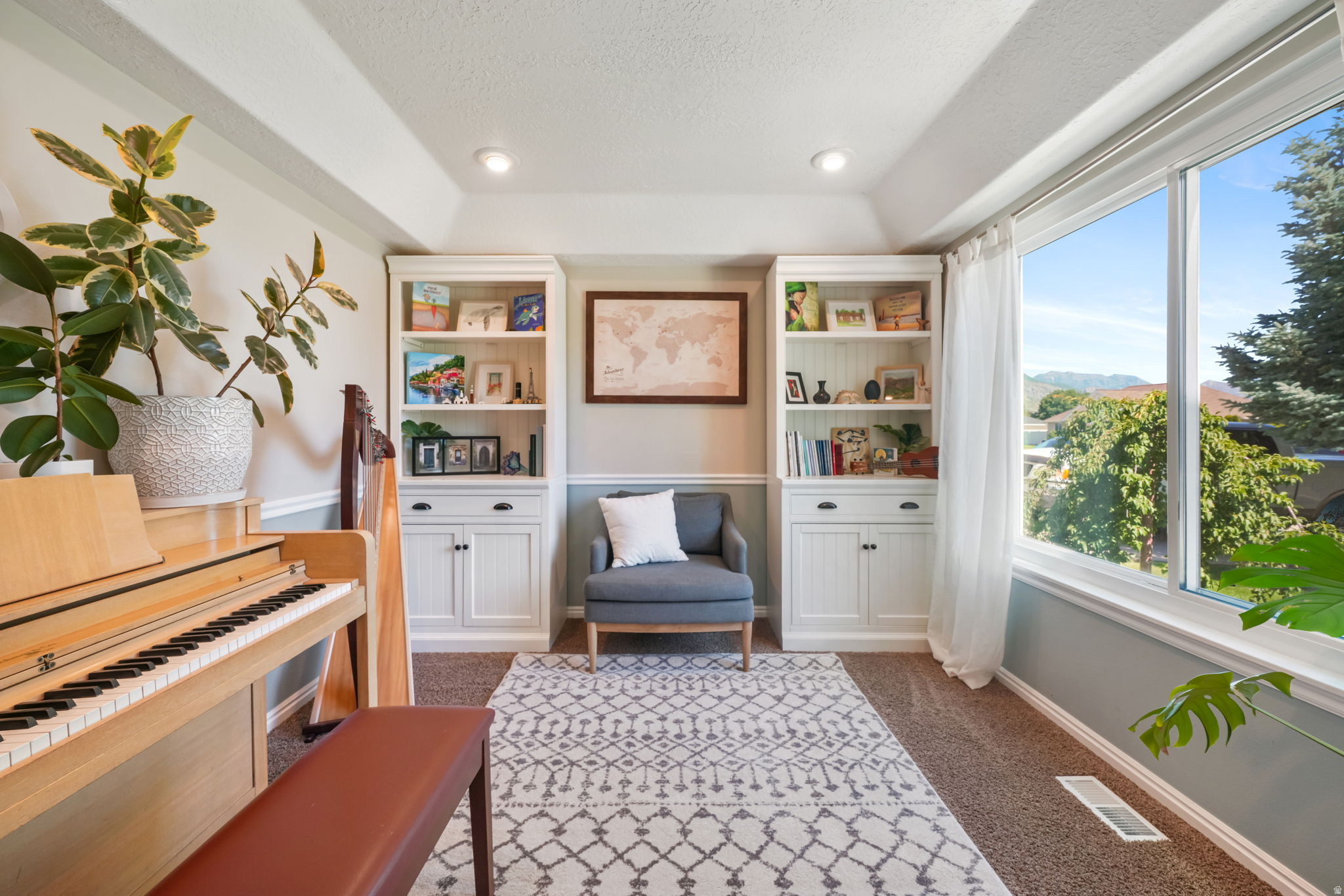 APPLE BLOSSOM PARK - Residential
