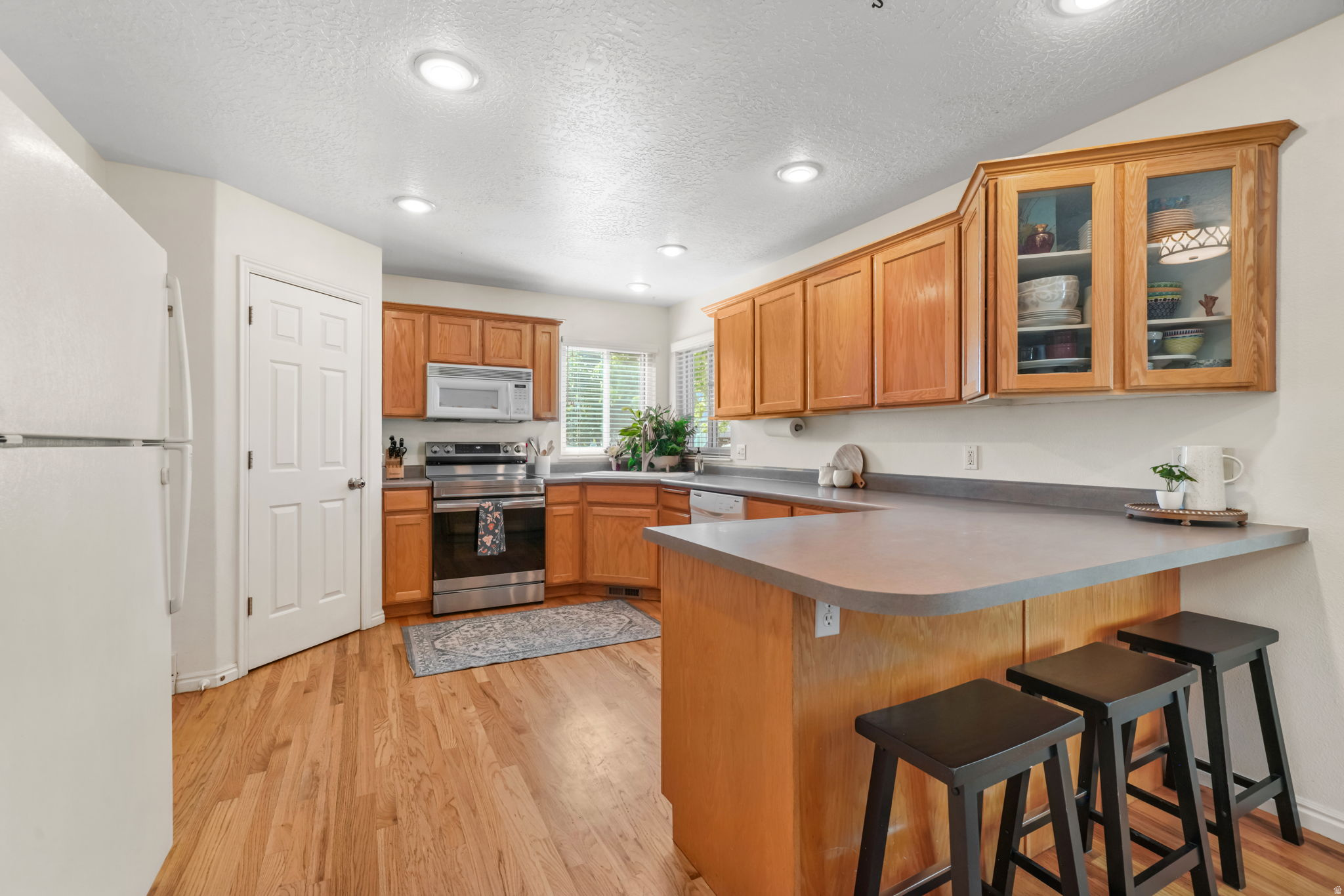 APPLE BLOSSOM PARK - Residential