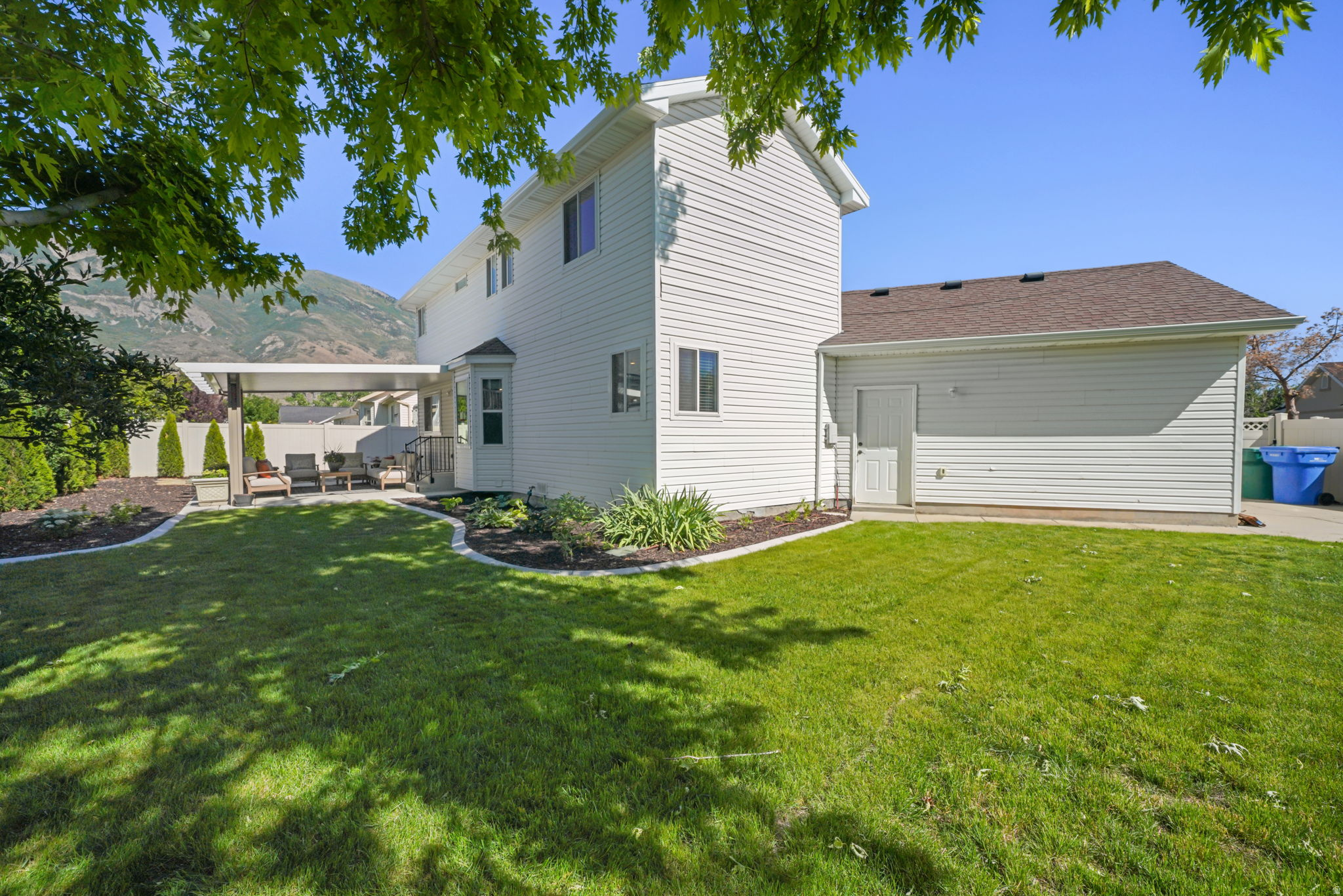 APPLE BLOSSOM PARK - Residential