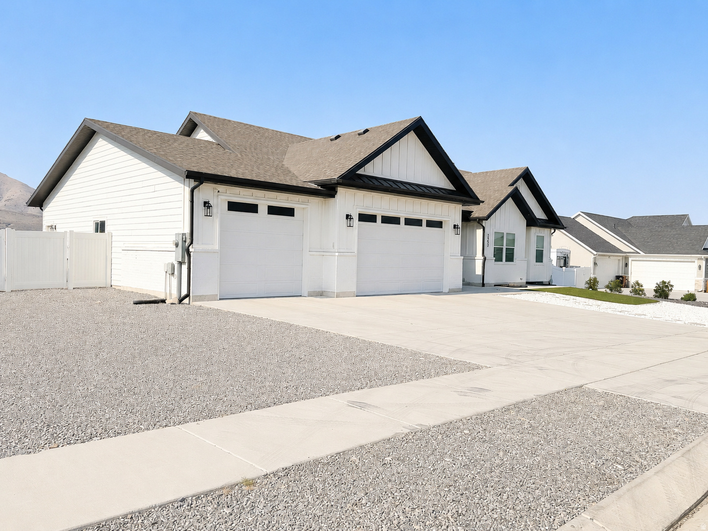 LAKE VIEW ESTATE - Residential