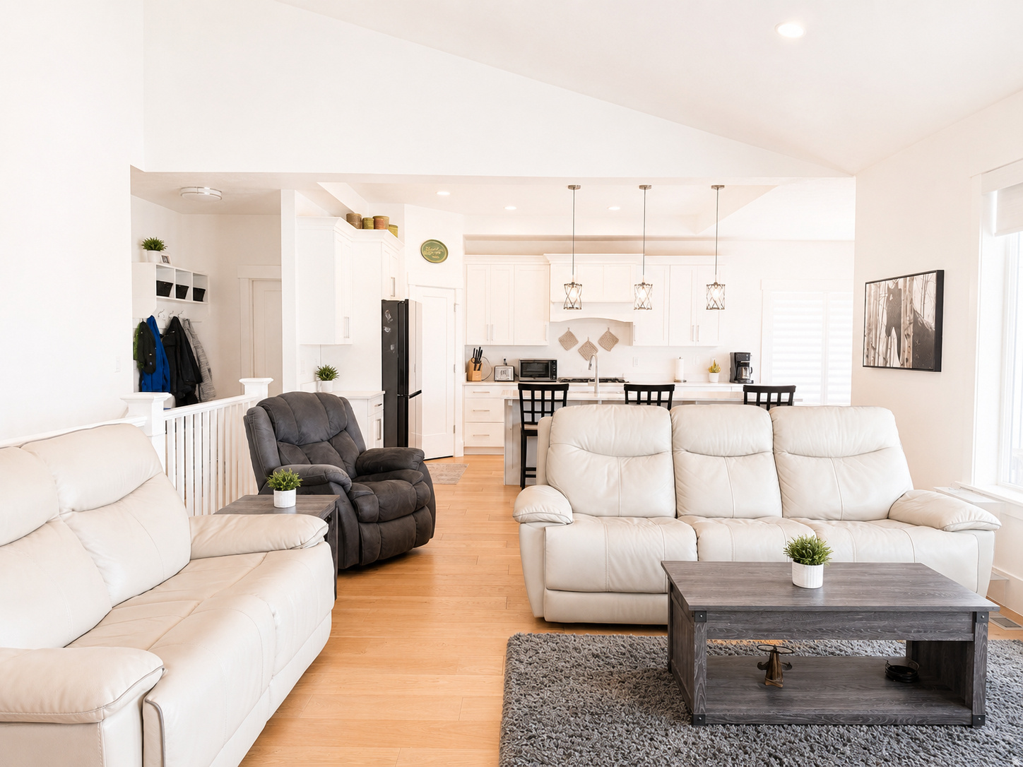 LAKE VIEW ESTATE - Residential