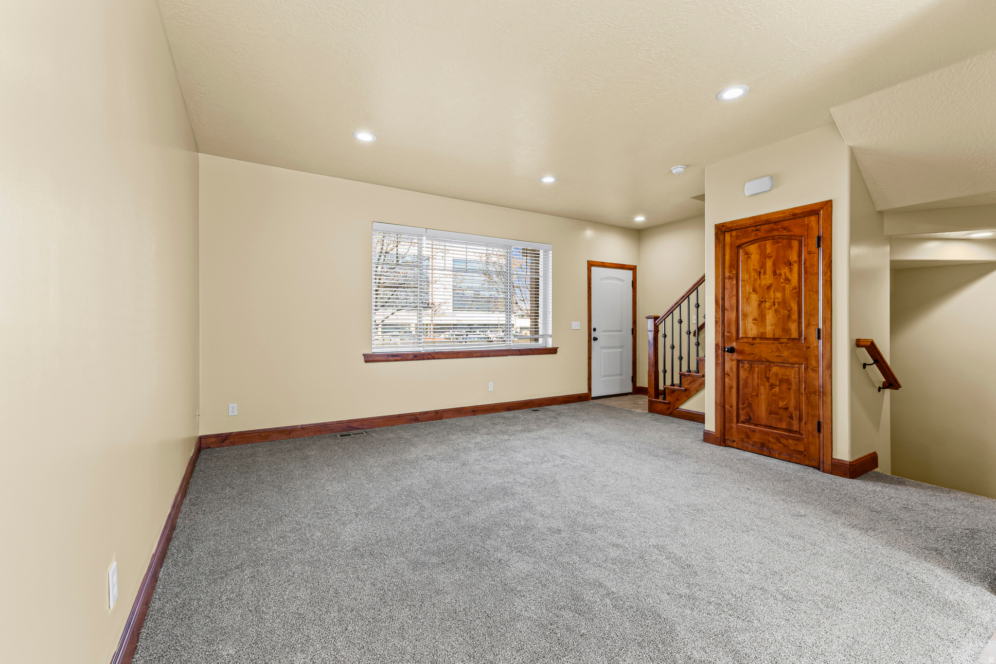 WINCHESTER CONDO - Residential