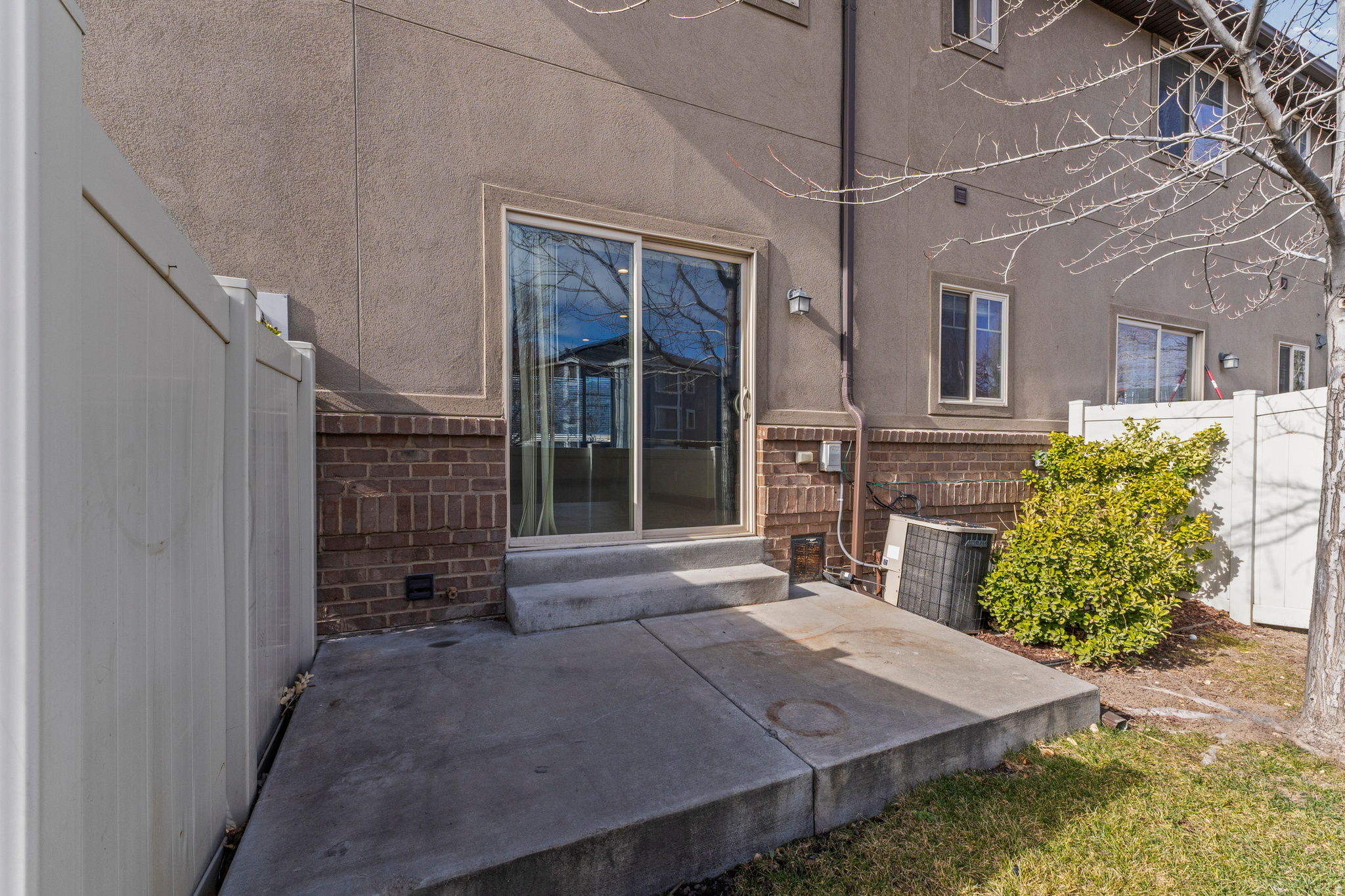 WINCHESTER CONDO - Residential