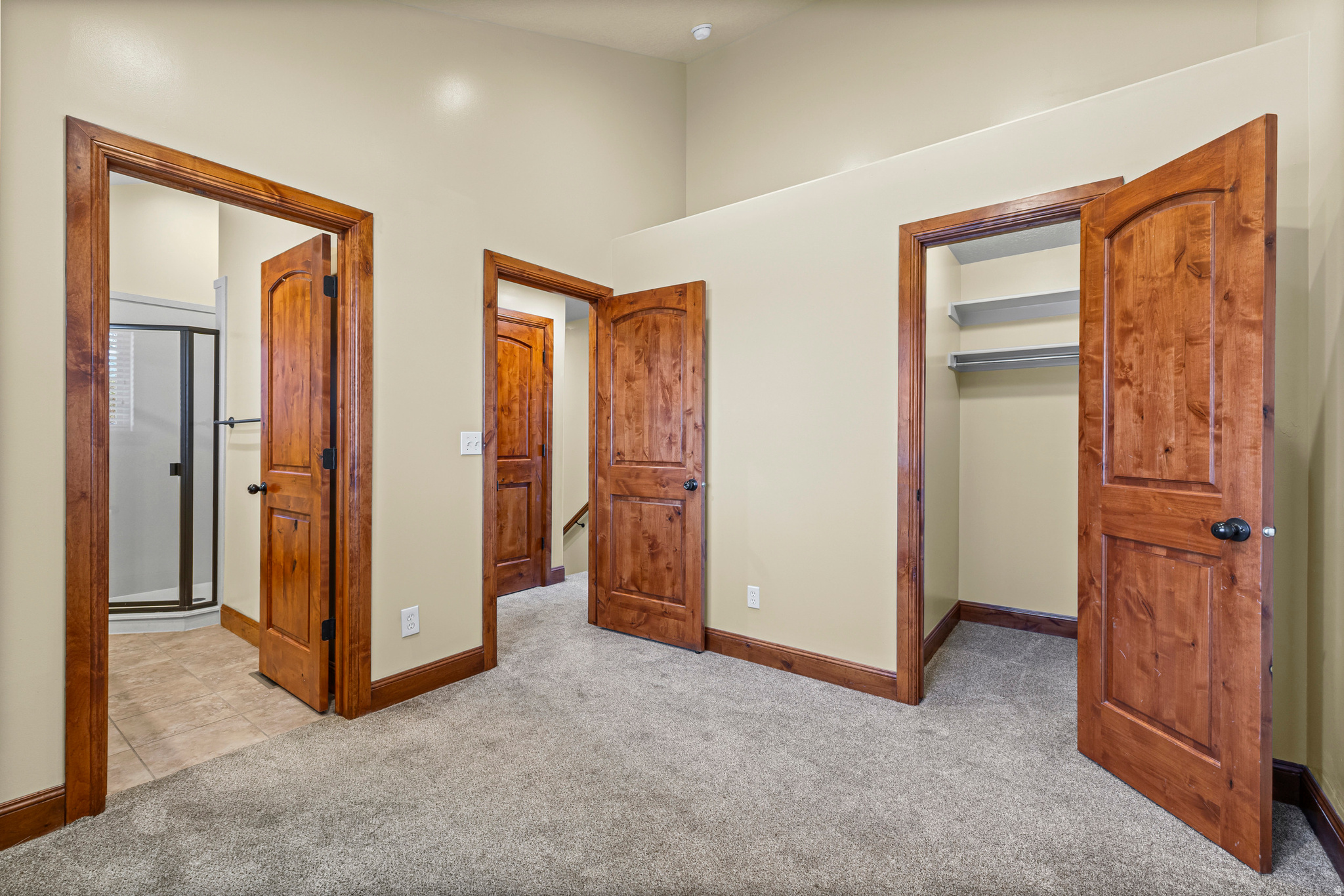 WINCHESTER CONDO - Residential