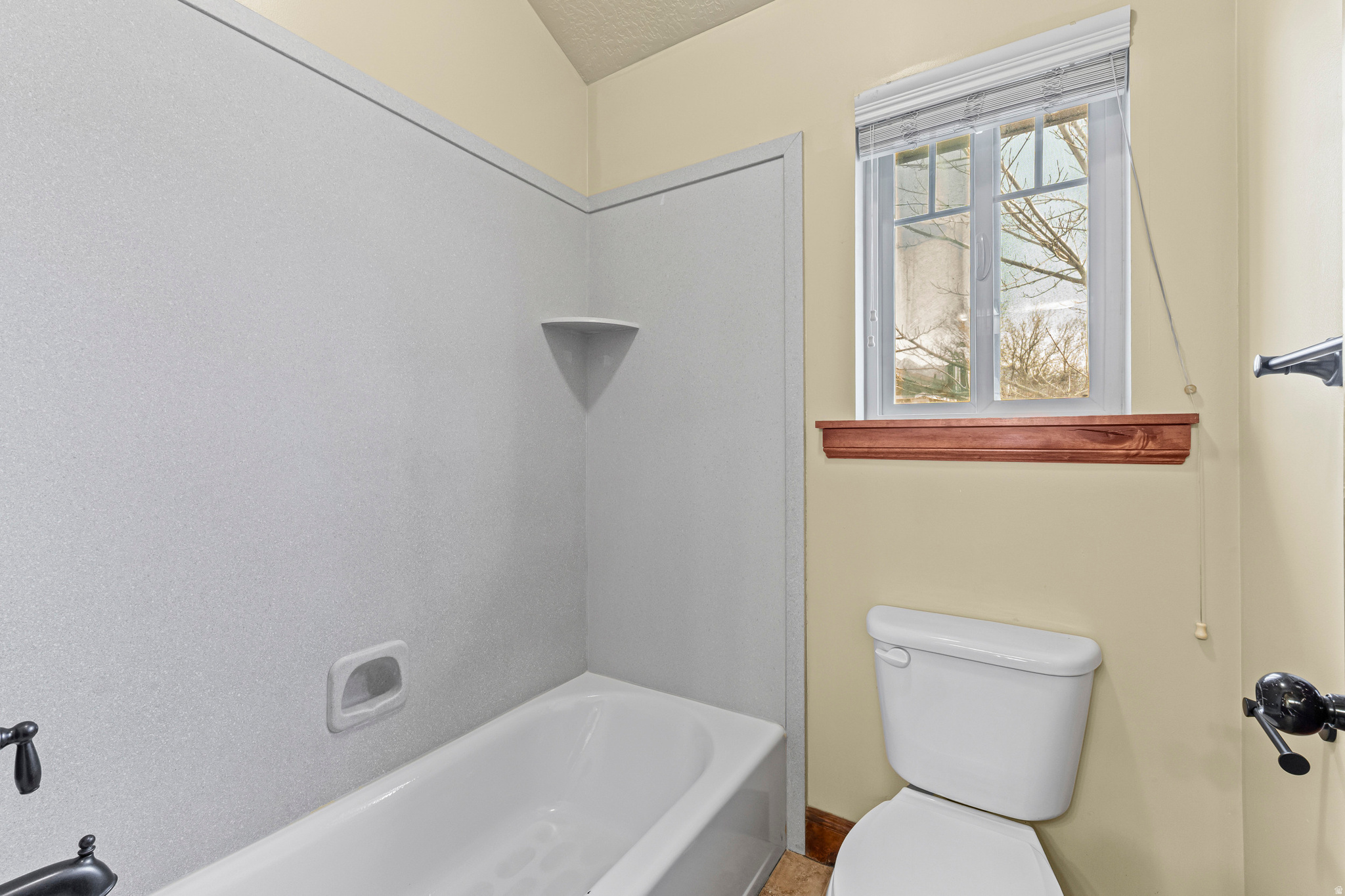 WINCHESTER CONDO - Residential