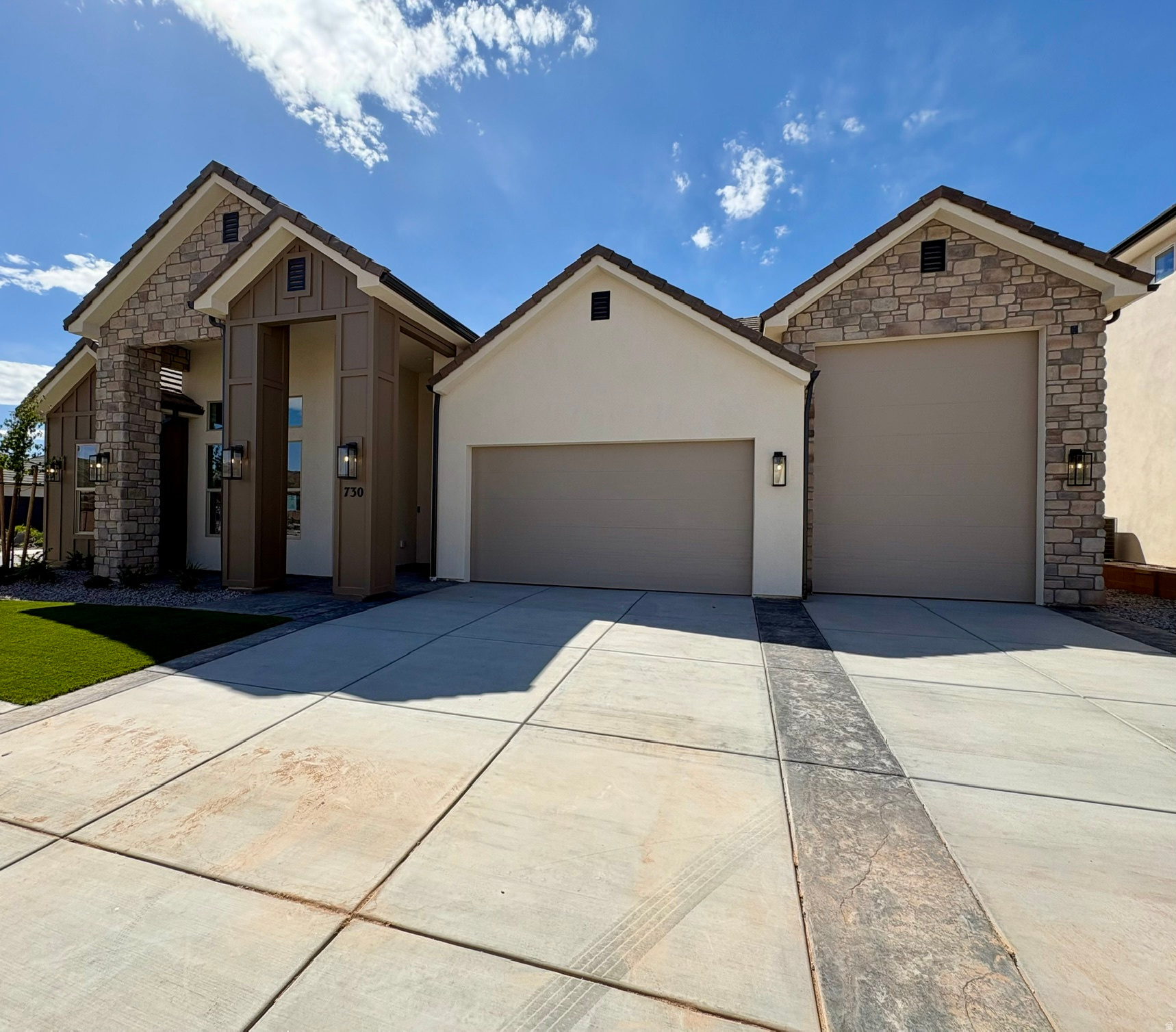 RIVERBEND AT SUNRISE VALLEY - Residential