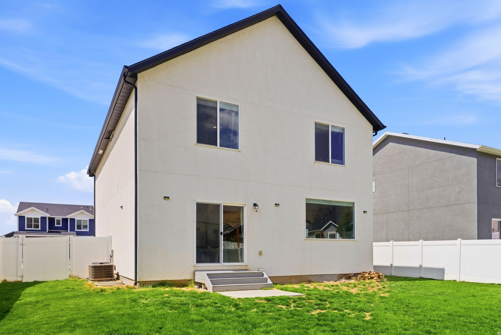 FOOTHILL VILLAGE - Residential