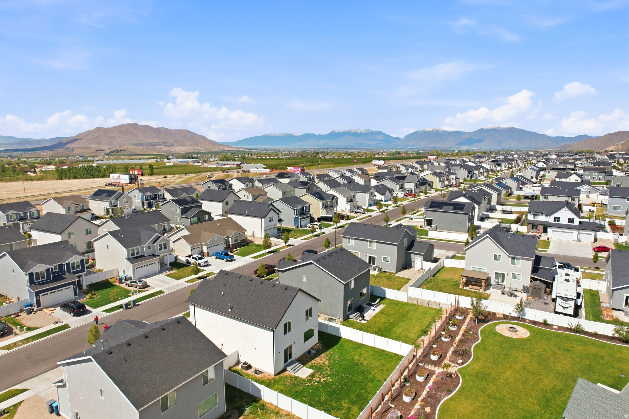 FOOTHILL VILLAGE - Residential