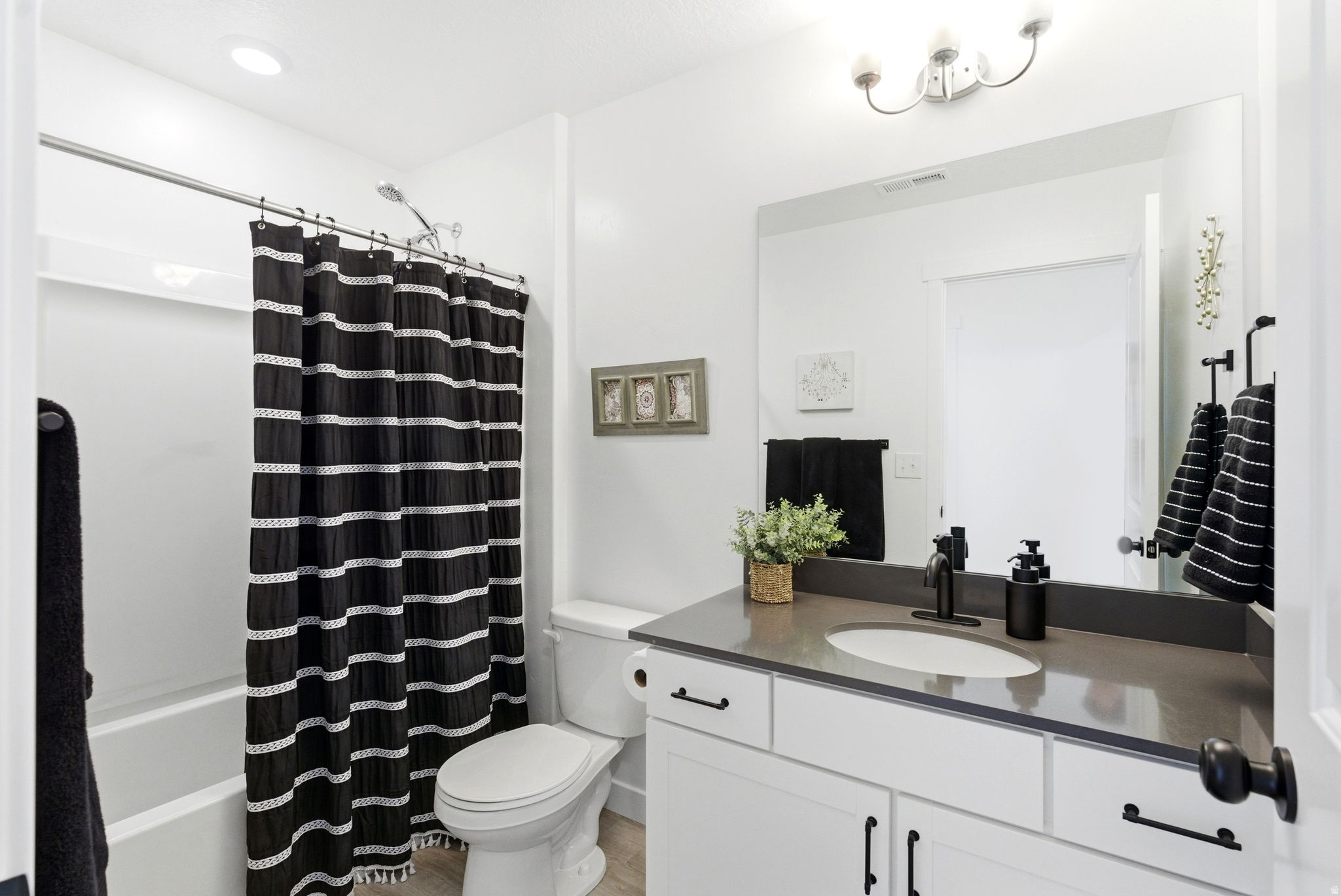 FOOTHILL VILLAGE - Residential