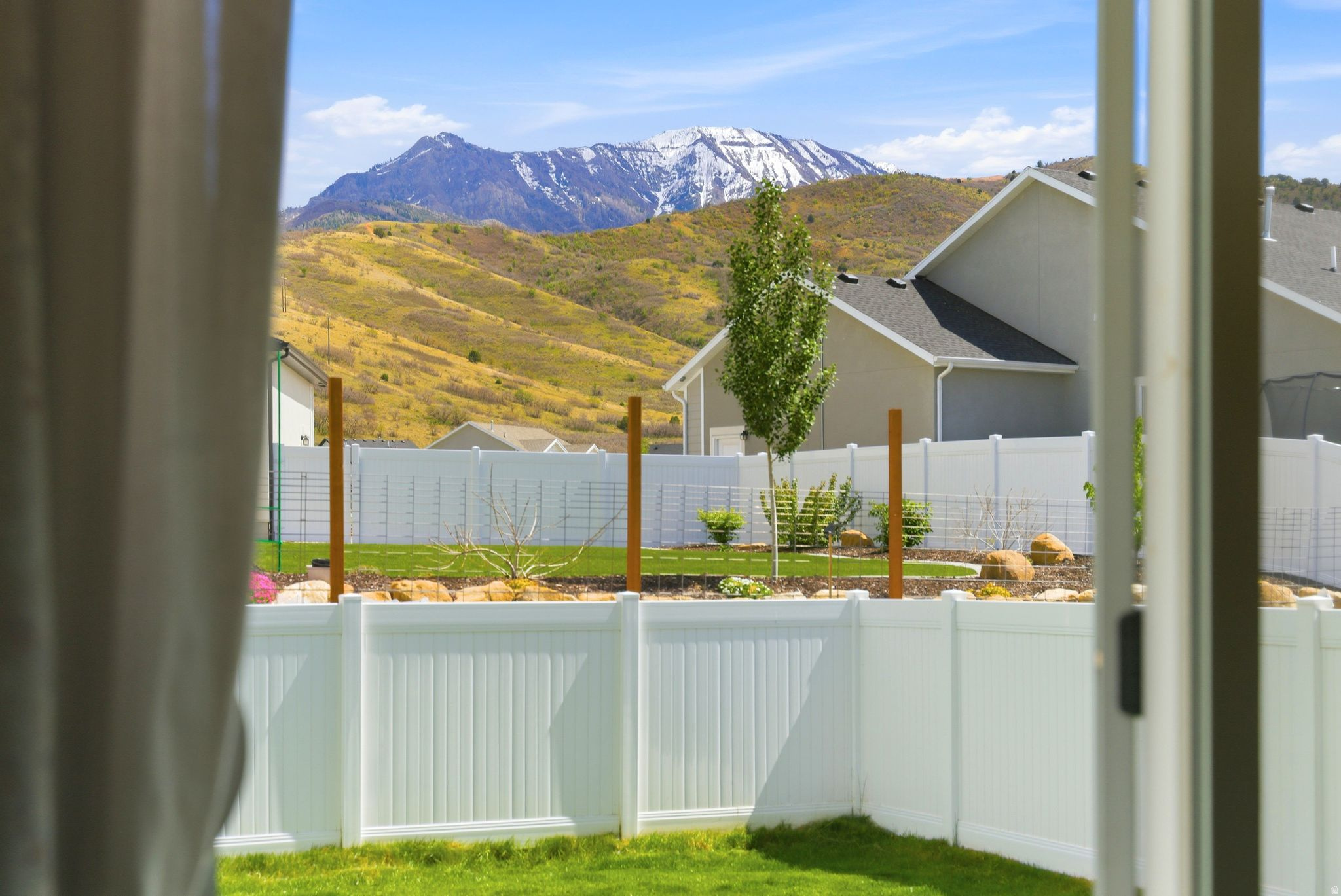 FOOTHILL VILLAGE - Residential