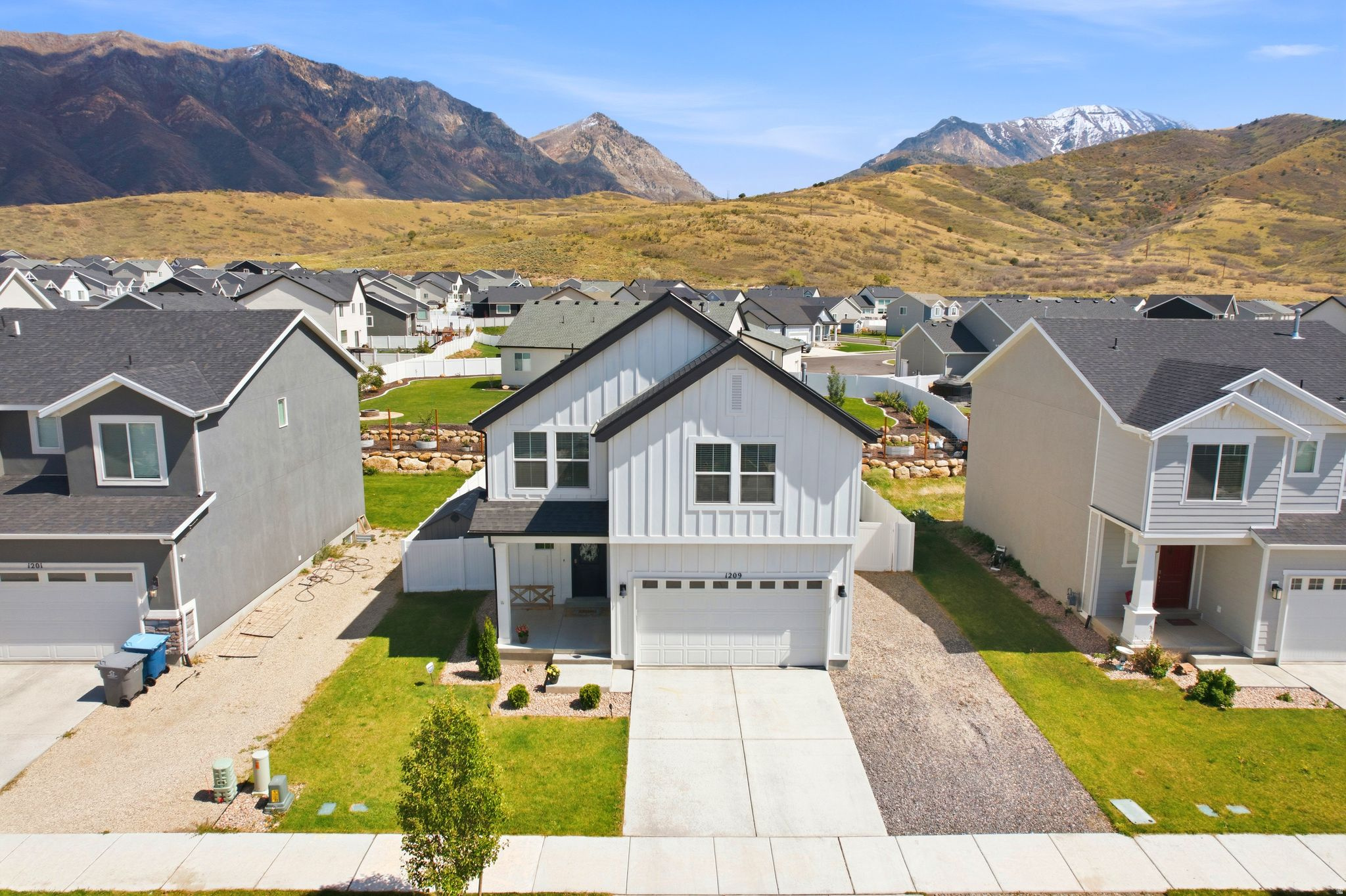 FOOTHILL VILLAGE - Residential