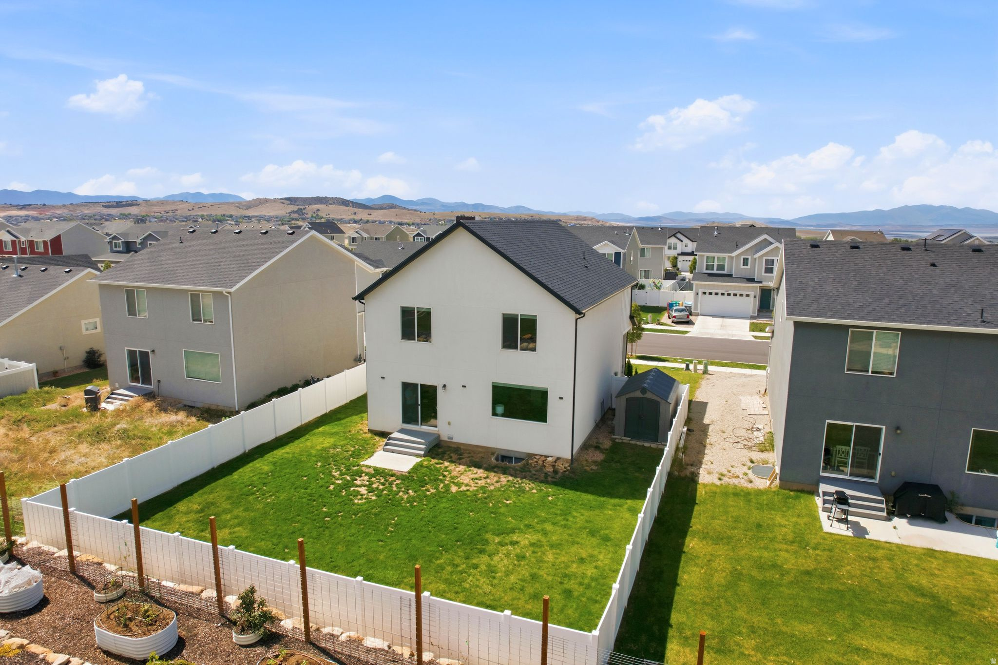 FOOTHILL VILLAGE - Residential