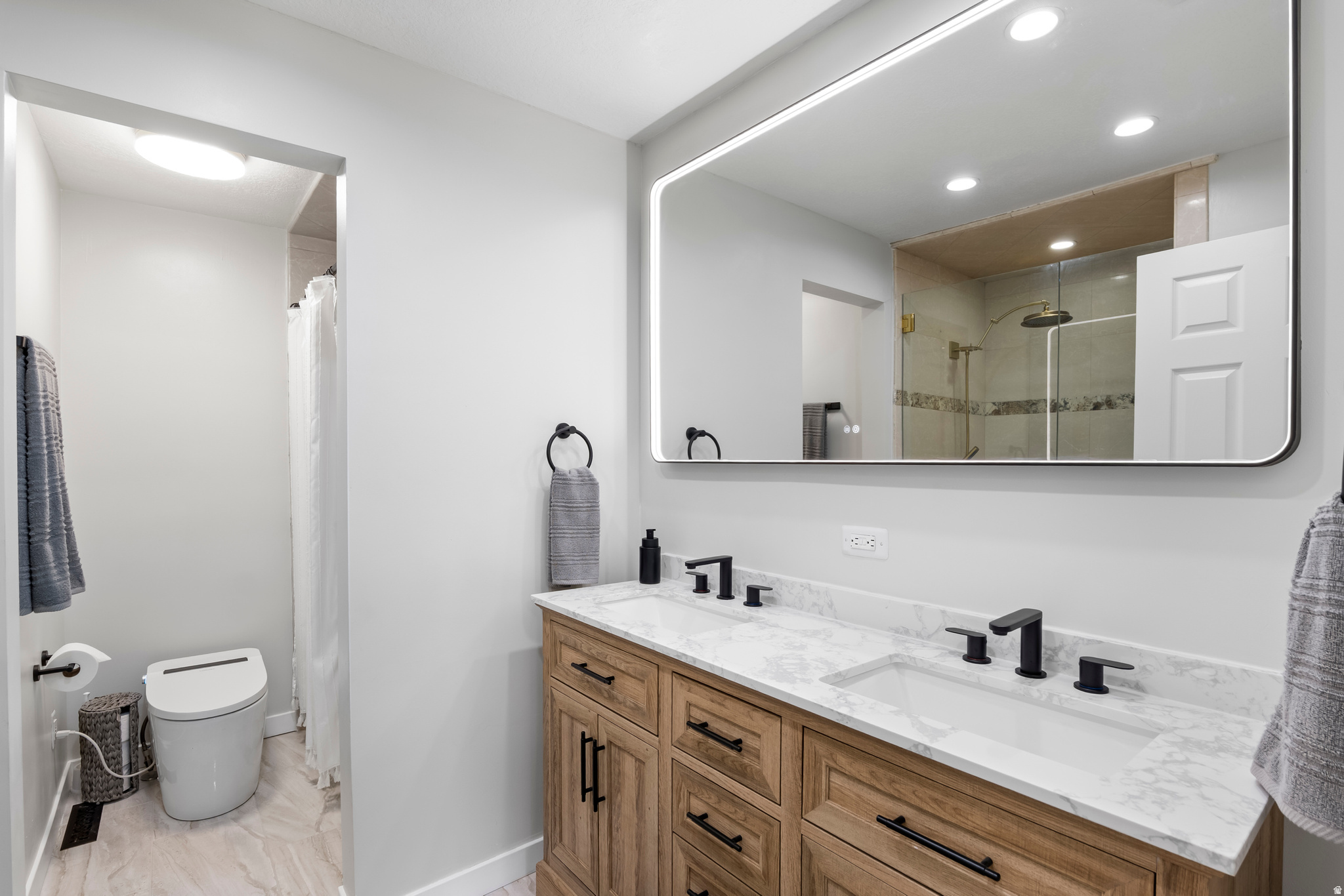 WOODLAND ESTATES - Residential