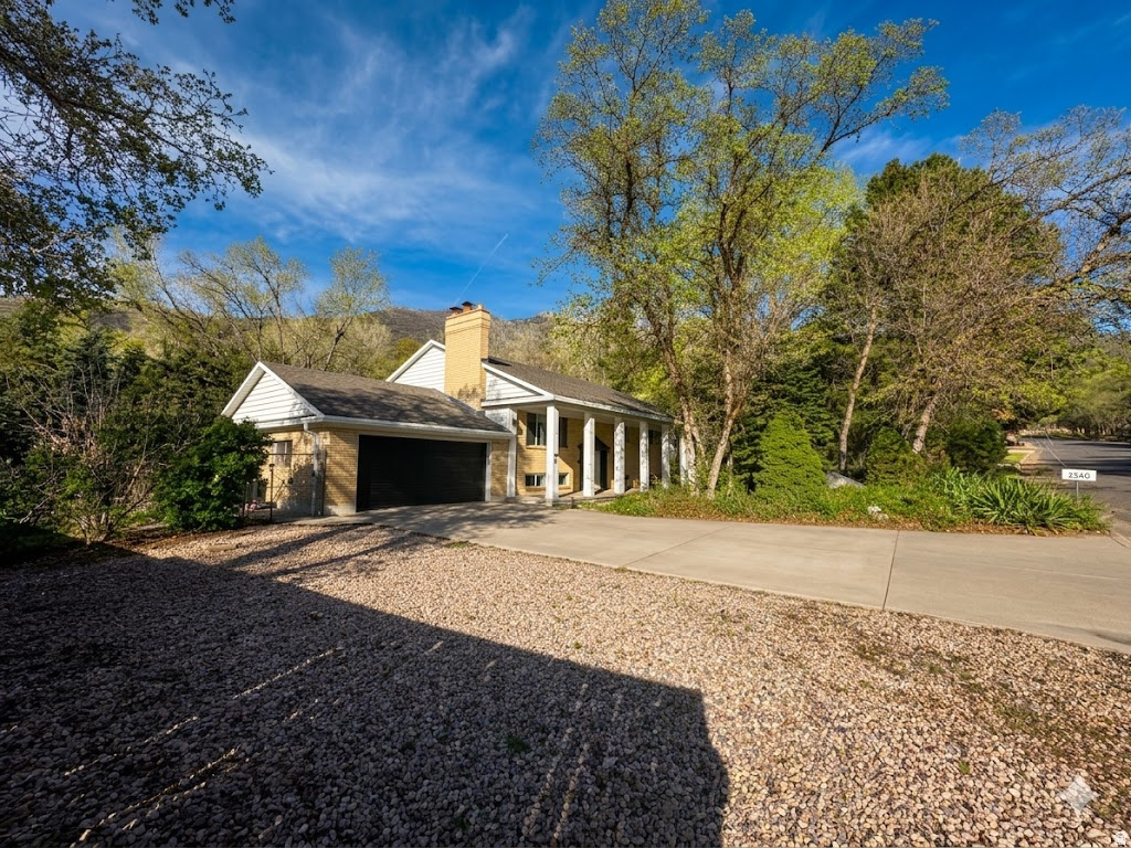 WOODLAND ESTATES - Residential