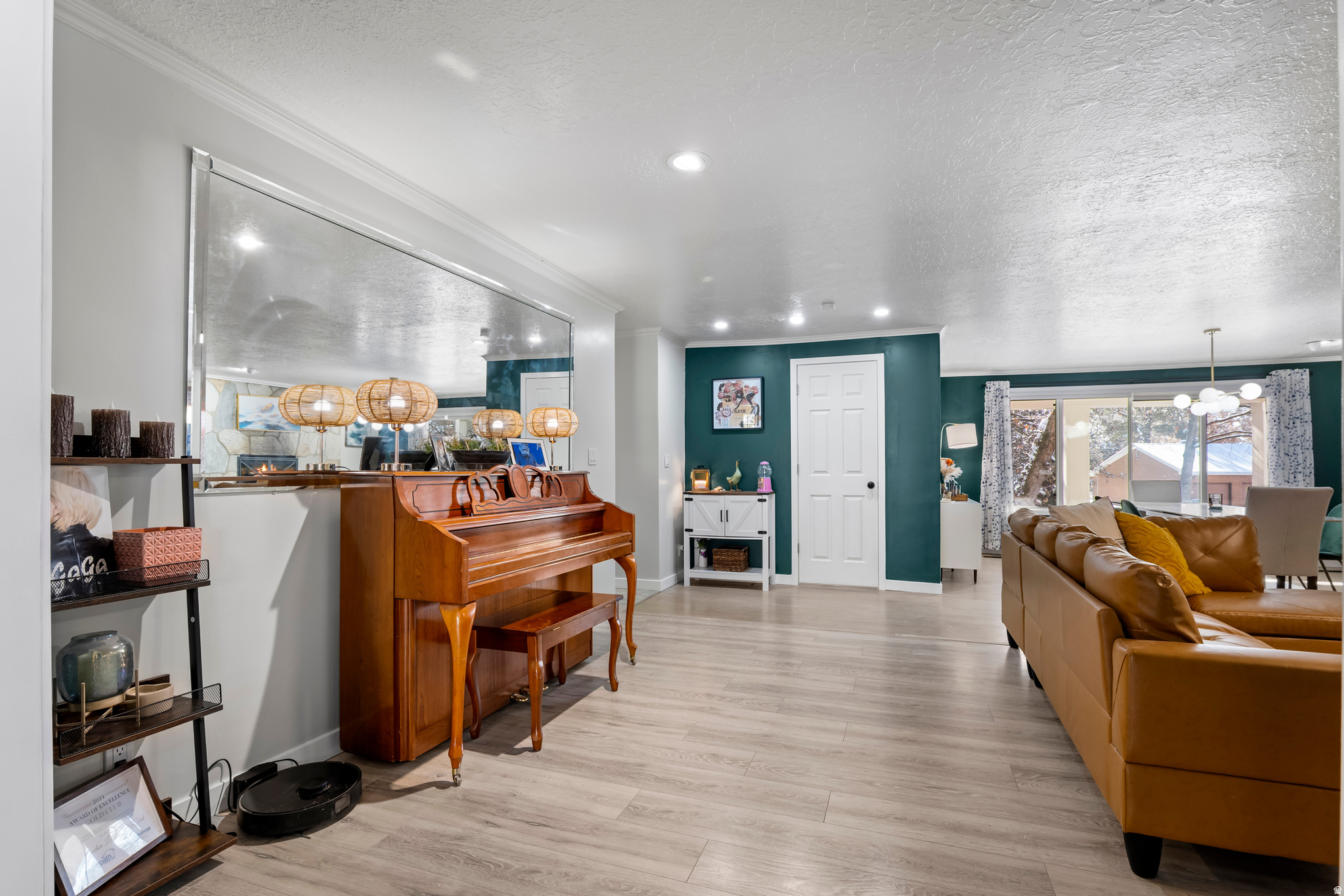 WOODLAND ESTATES - Residential