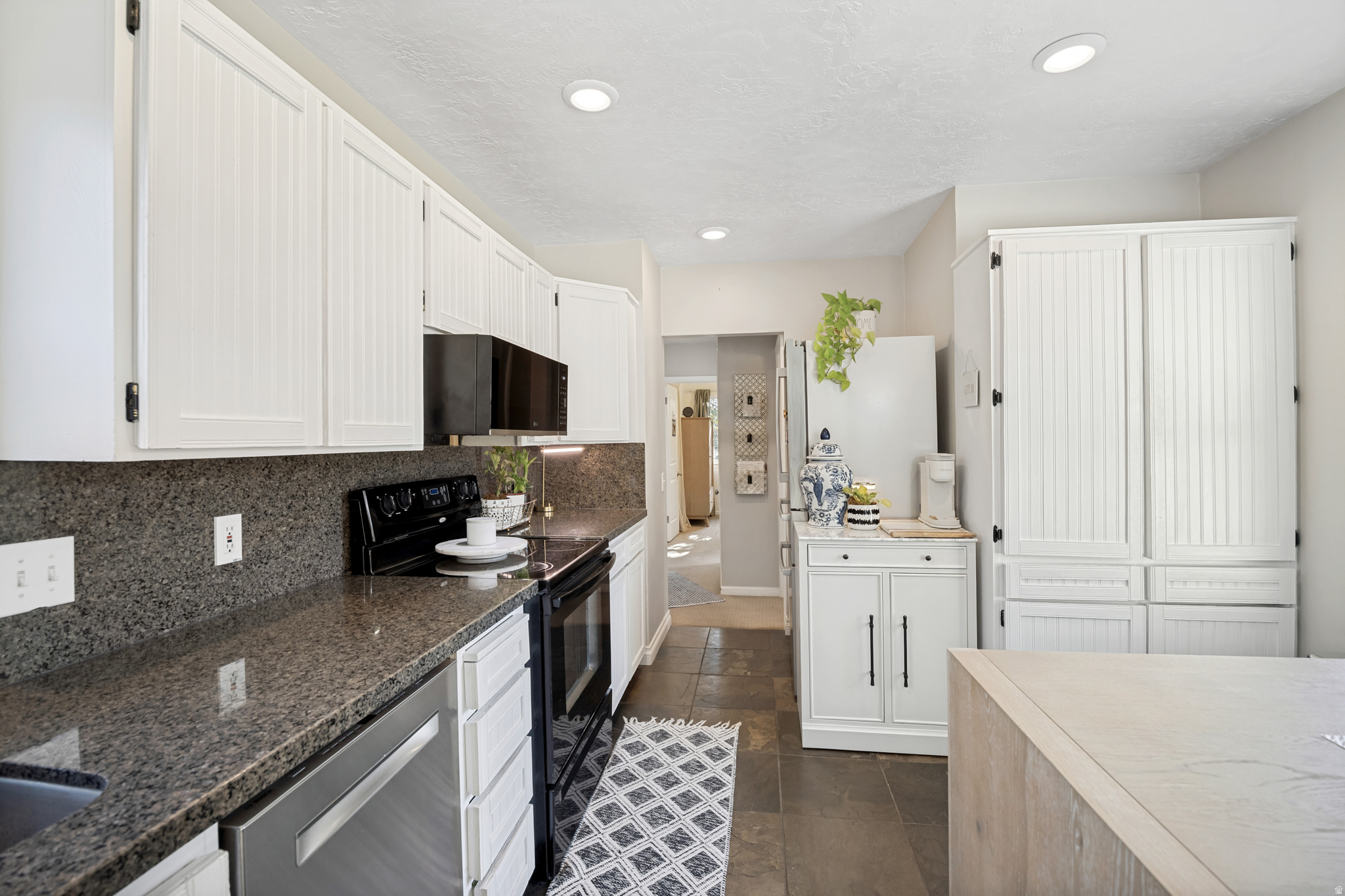VIEW HEIGHTS - Residential