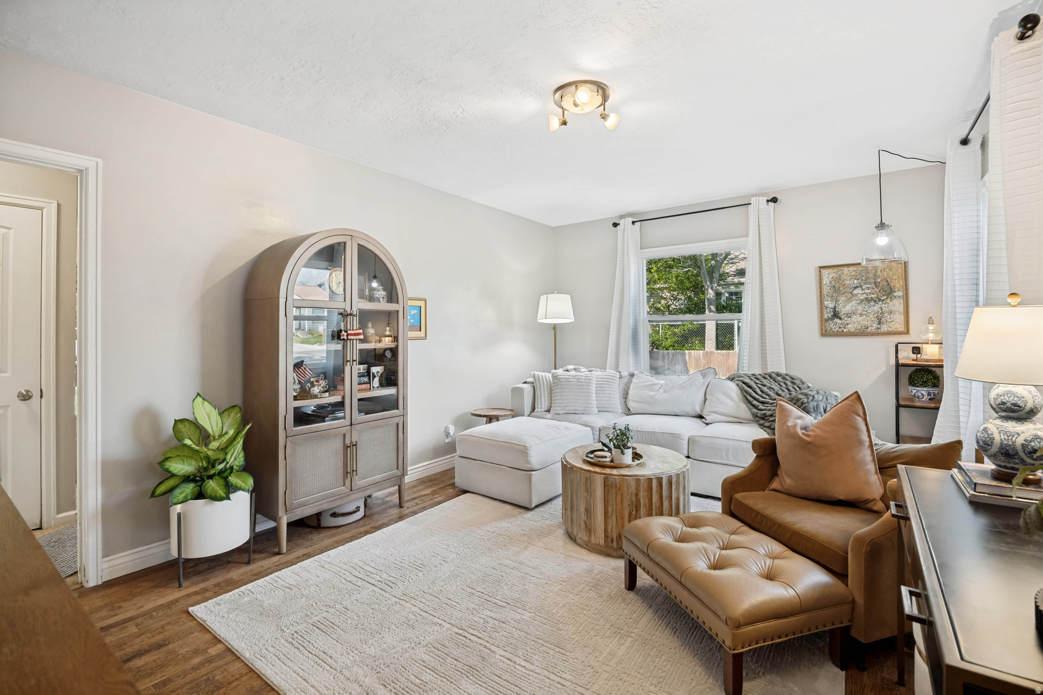 VIEW HEIGHTS - Residential