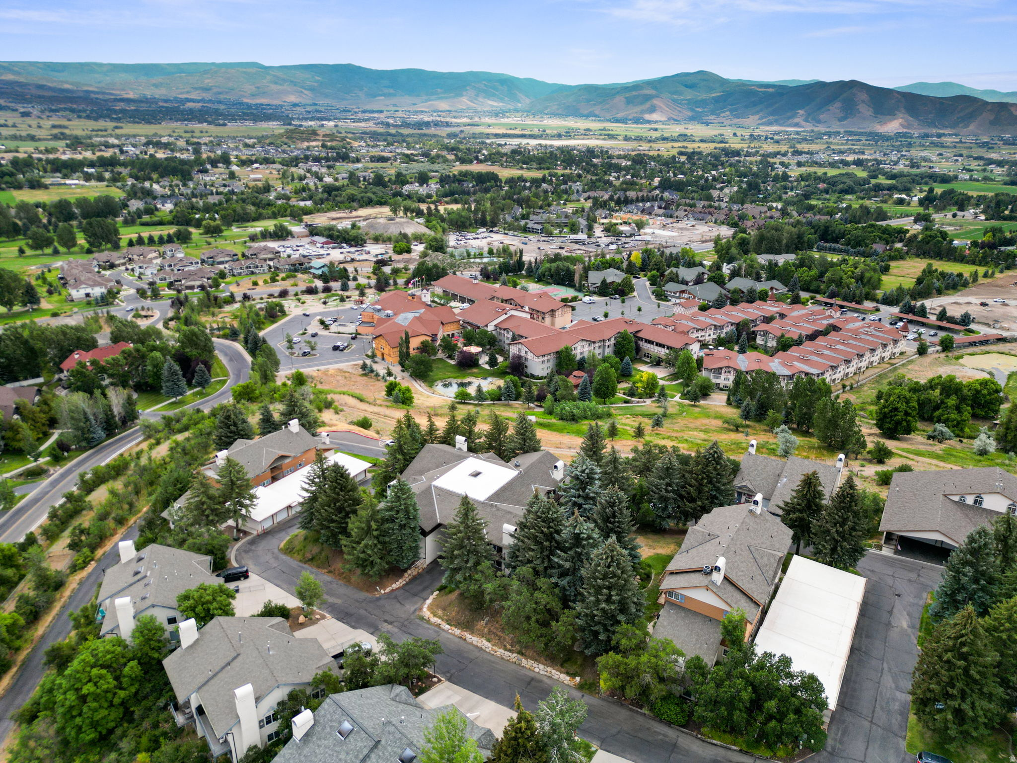 SWISS OAKS CONDOMINIUMS - Residential