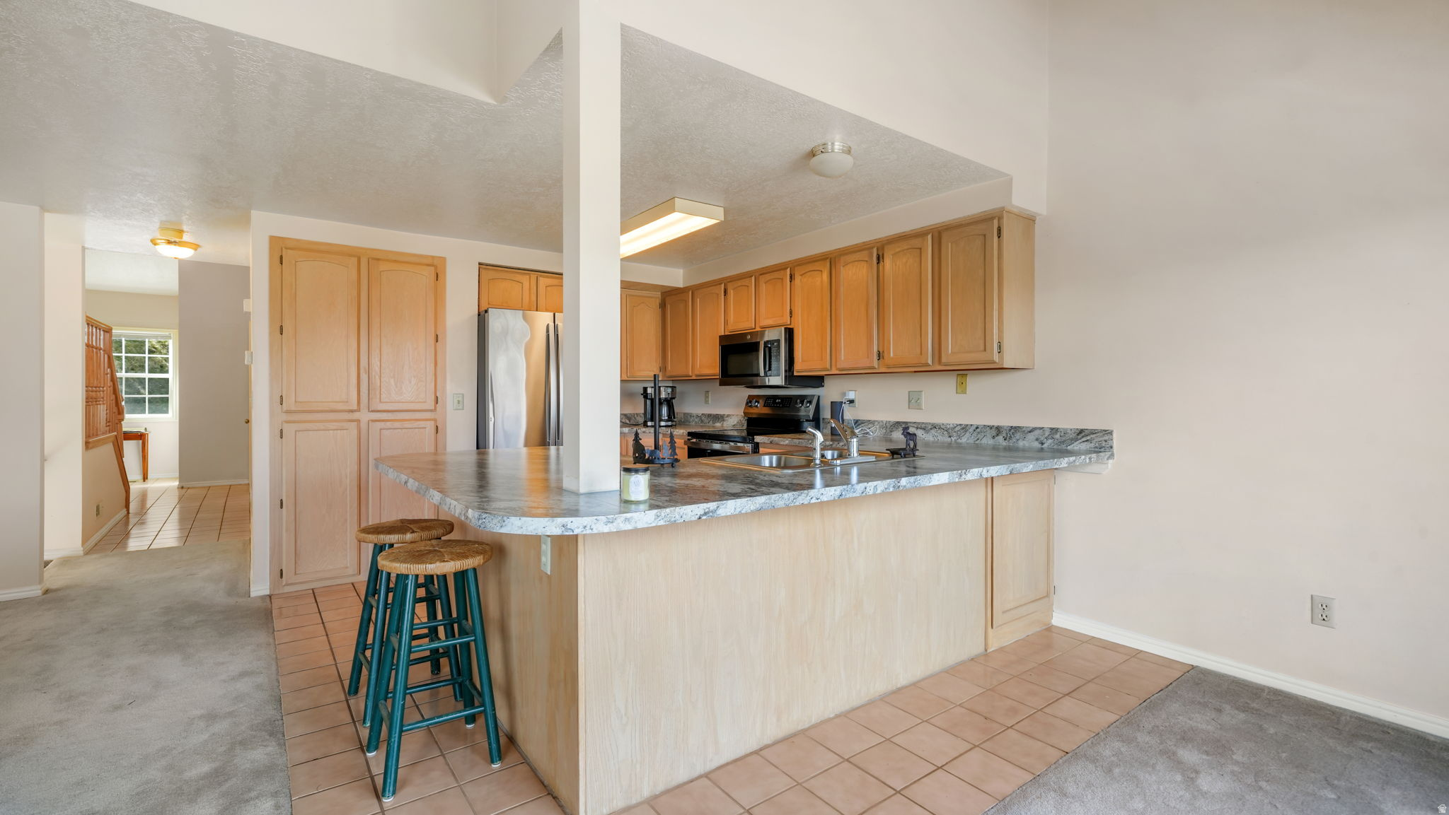 SWISS OAKS CONDOMINIUMS - Residential