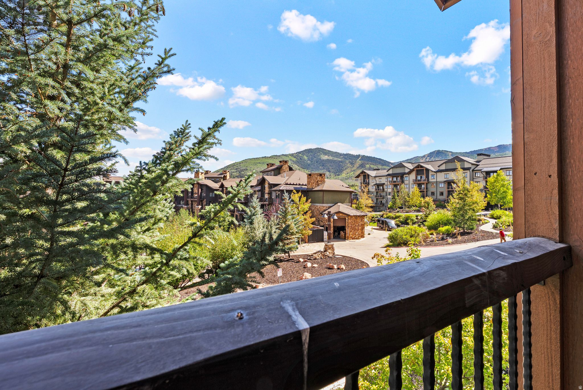 JUNIPER LANDING AMENDED CONDOMINIUM - Residential