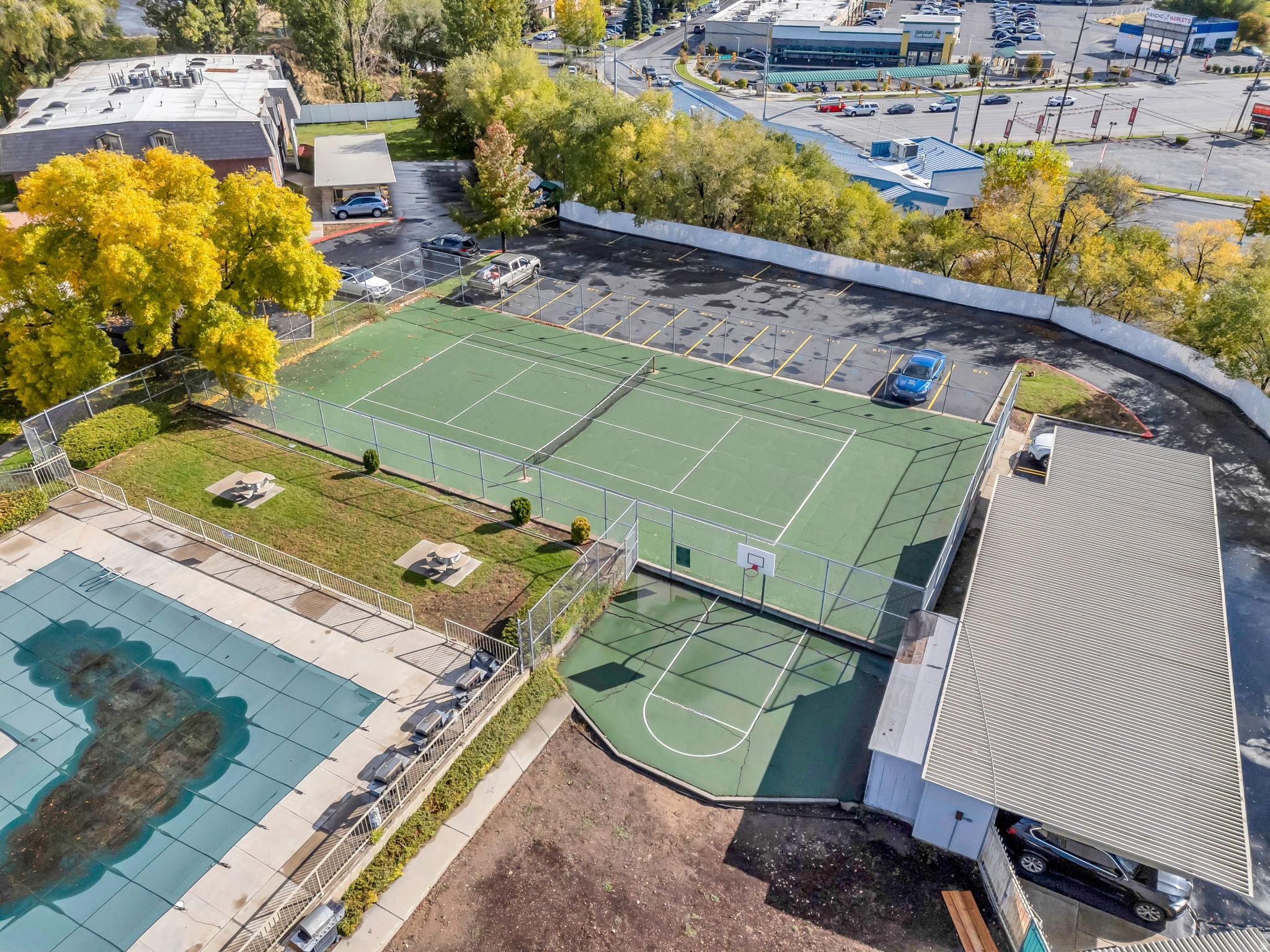 WILLOWBROOK HILL CONDOS - Residential