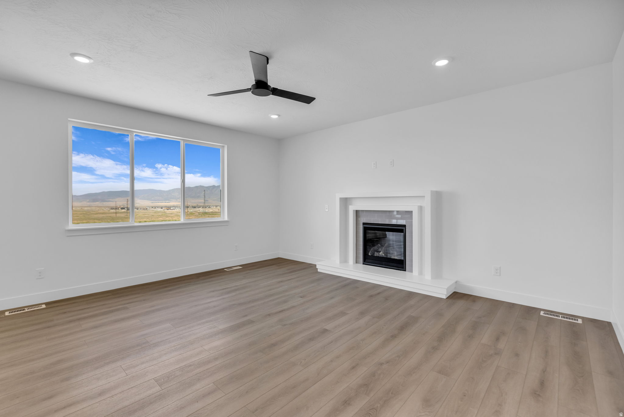 RIDGE - Residential