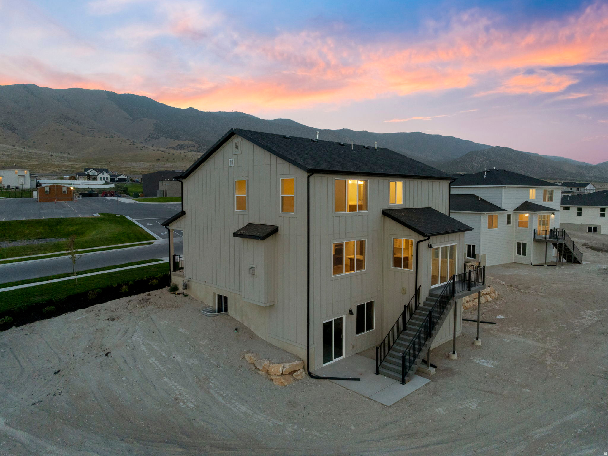 RIDGE - Residential