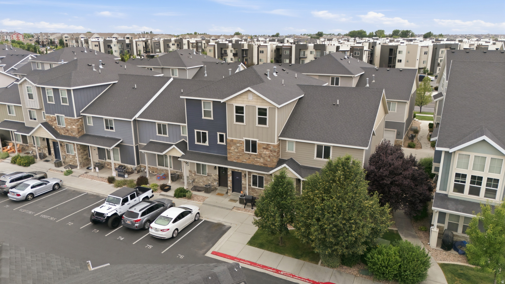 EDGEWATER - Residential