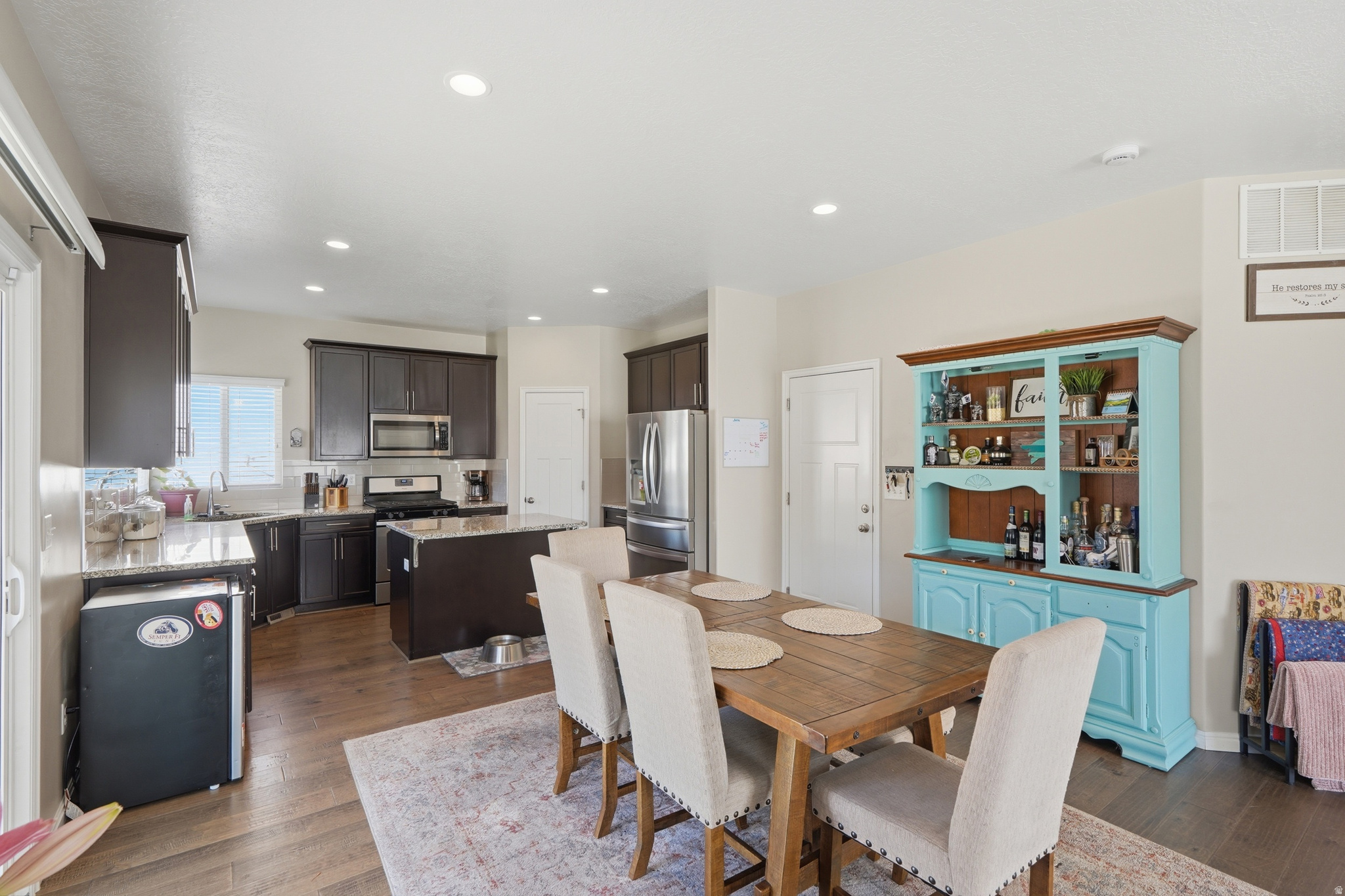 SUNSET HILLS - Residential