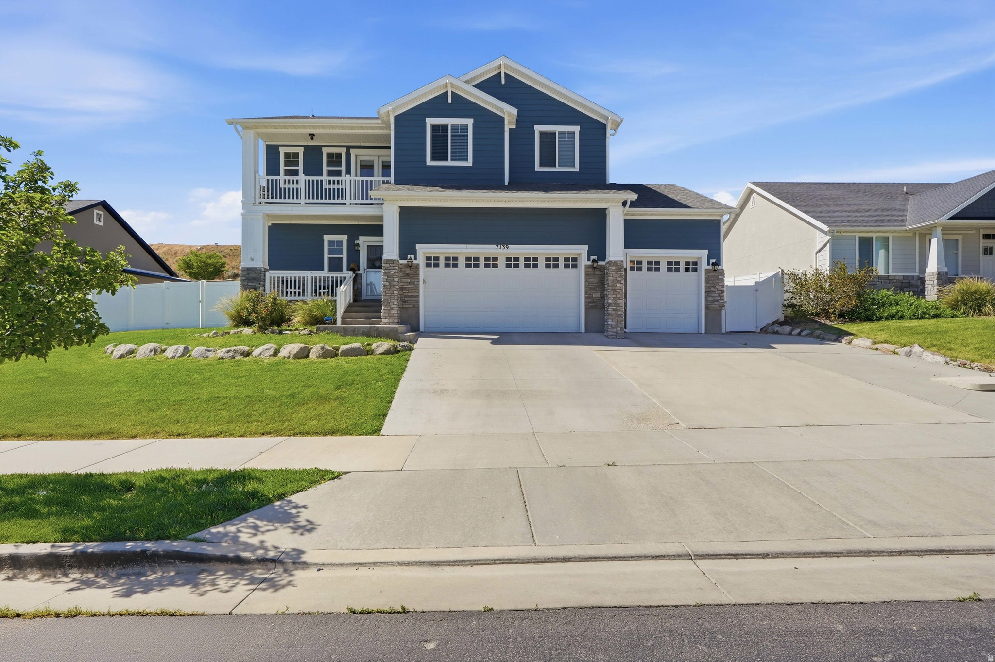 Beautiful 2 story home with great views and no neighbors behind! This home is in walking distance to a lovely community park and a quick drive to the Mountain View Corridor. 4 bedrooms and a beautiful balcony on the upper level. Super functional floorplan! Square footage figures per prior MLS listing. Buyer to verify all.