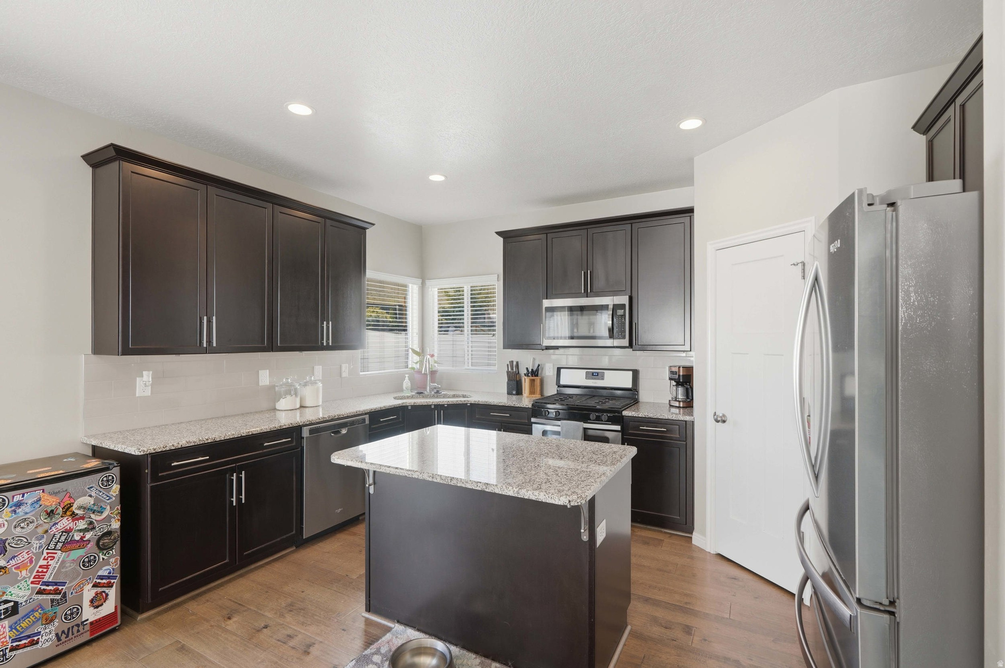 SUNSET HILLS - Residential