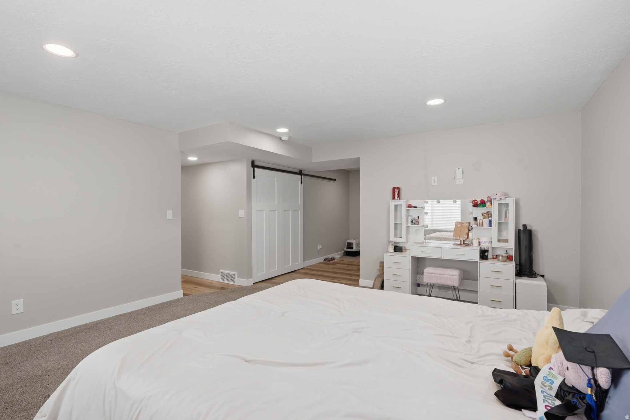 SUNSET HILLS - Residential